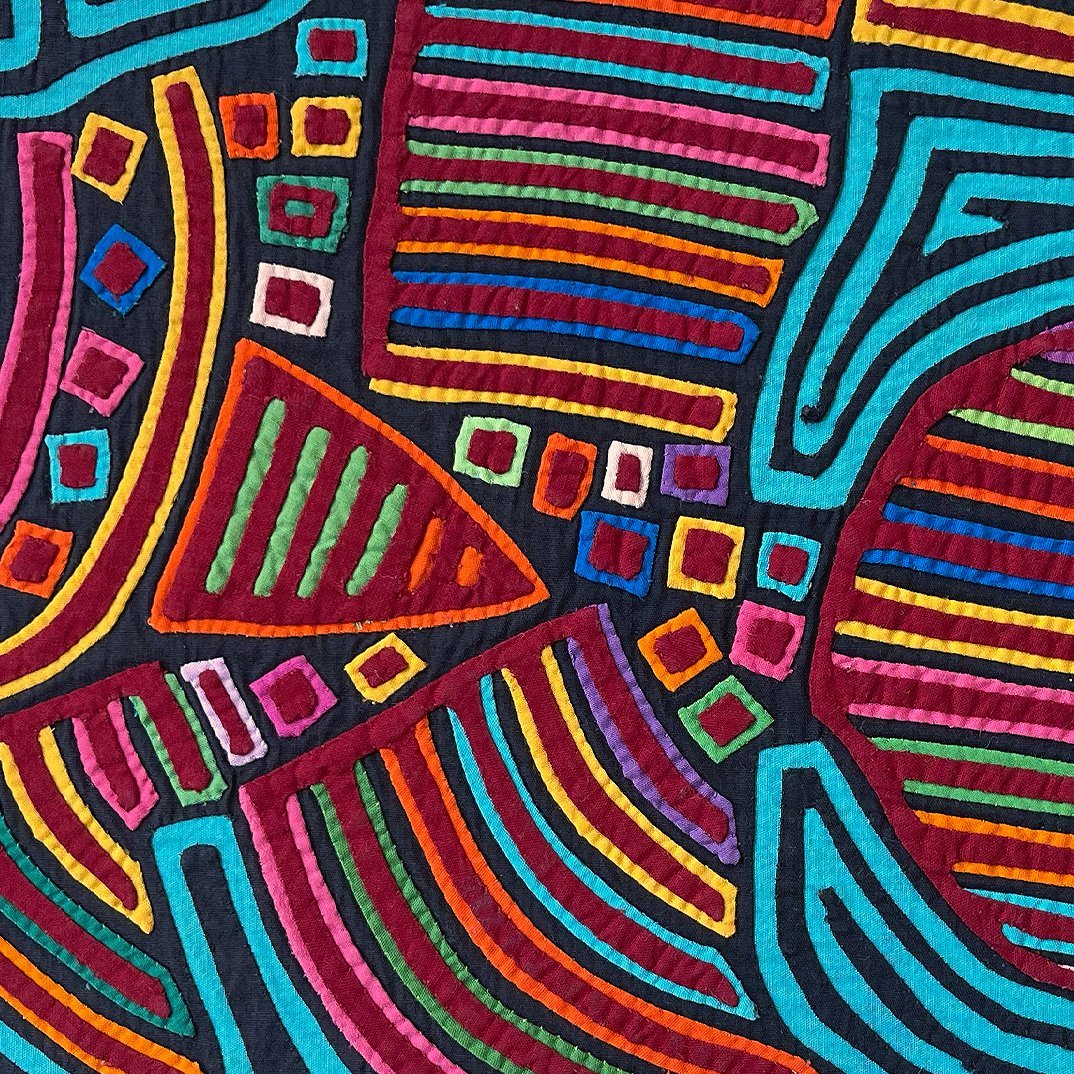 Colorful Fish Woven Wall Art | Vibrant Tapestry - artBlackBlueHUNTEDFOX - Colorful Fish Woven Wall Art | Vibrant Tapestry - artBlackBlueHUNTEDFOX - Colorful Fish Woven Wall Art | Vibrant Tapestry