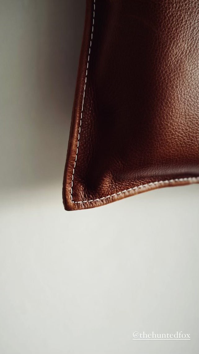 Seating | Custom Leather Kitchen & Dining Bench Seats - furnitureH|F AtelierSEATINGHUNTEDFOX - Seating | Custom Leather Kitchen & Dining Bench Seats