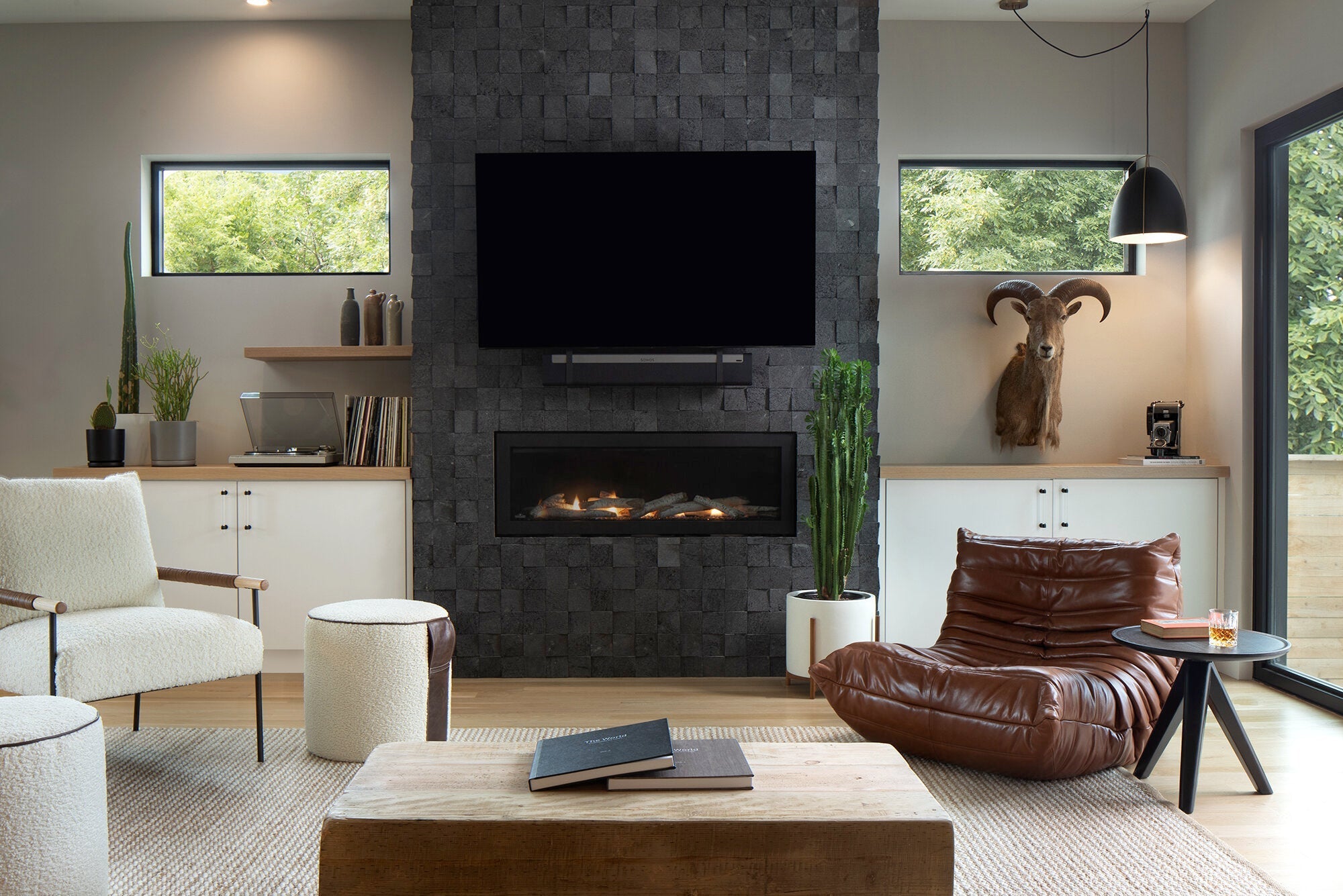 Rustic Elegance Meets Urban Living: Unveiling the Beauty of a Modern Woodsy Home in Denver, Colorado - HUNTEDFOX