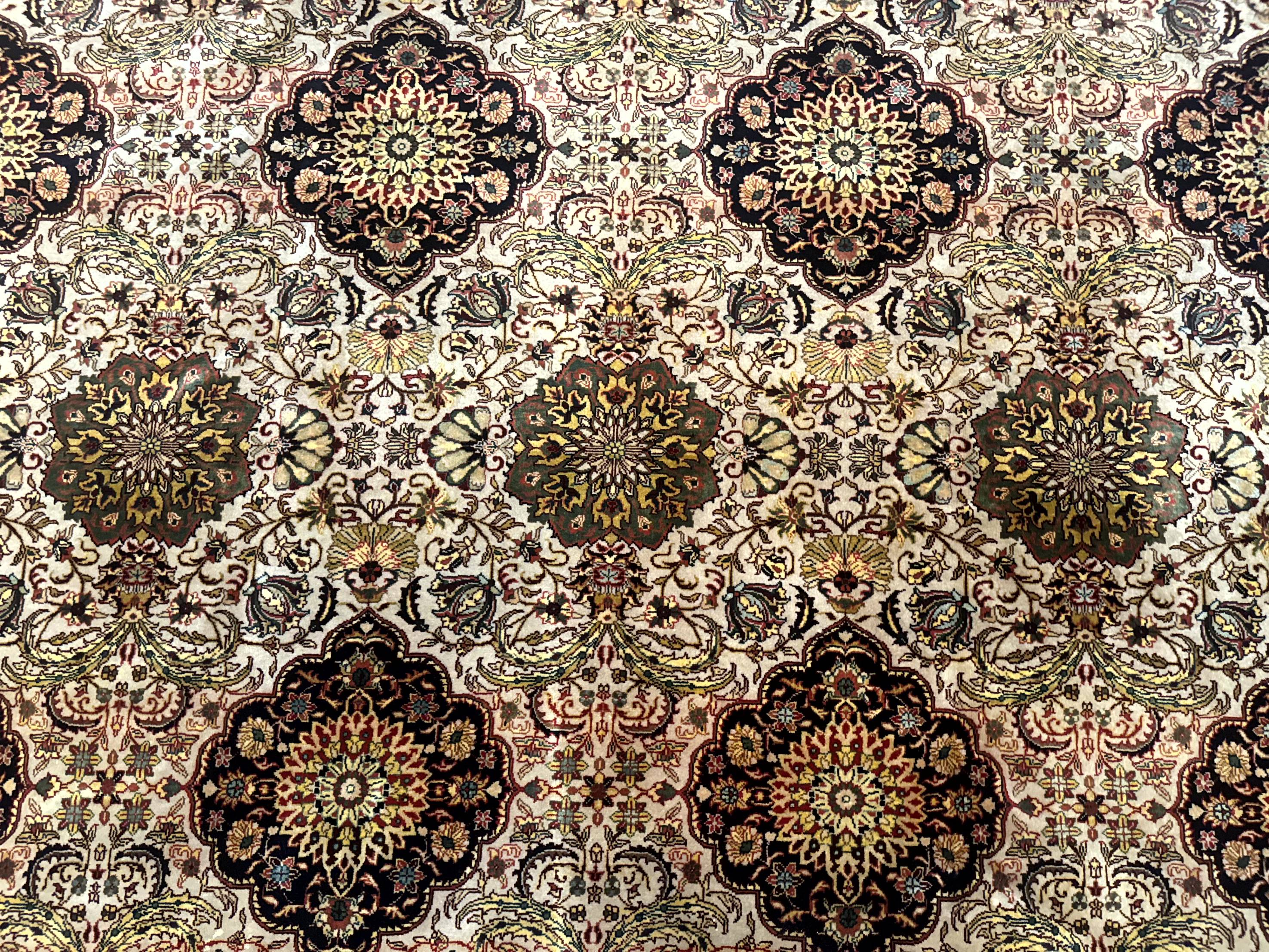 Indian Agra Rug 9x12, Fine Oriental Carpet