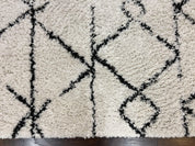 Modern Shag Rug 5x7, Ivory and Black Area Rug 5 x 7 ft