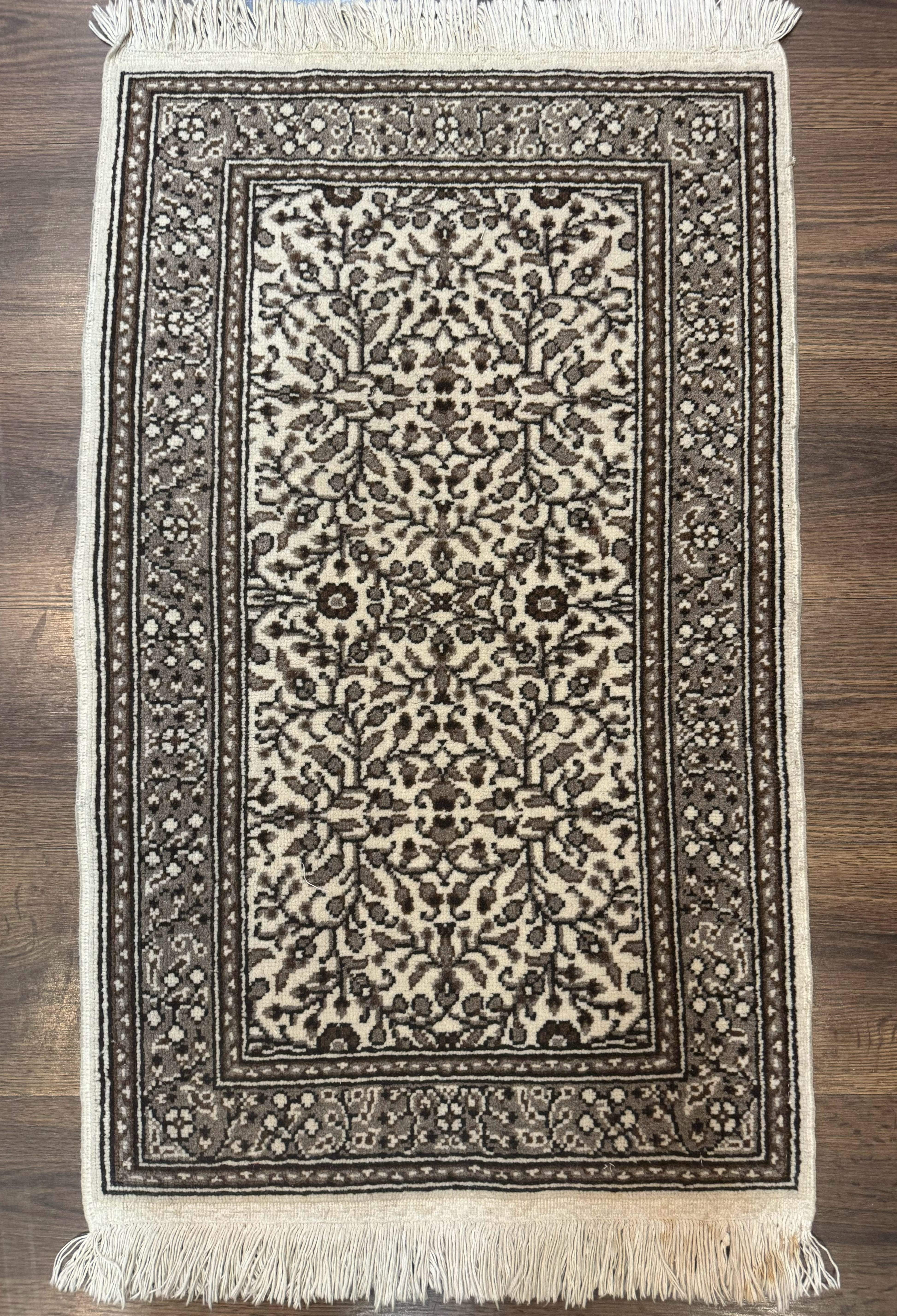 Small Turkish Kayseri Rug 2x3, Allover Pattern