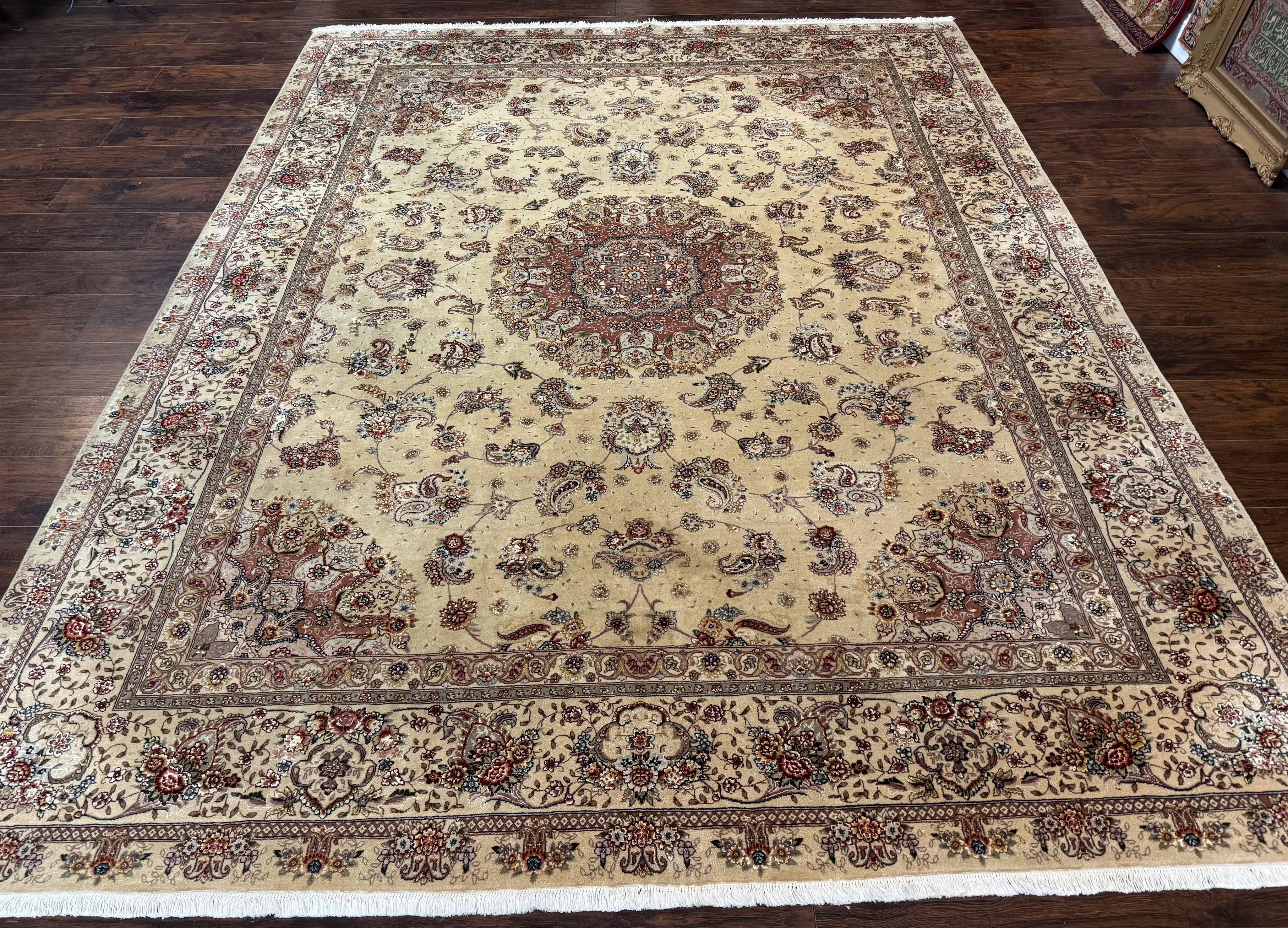 Sino Persian Rug 8x10, Wool and Silk Highlights, 290 KPSI, Floral Medallion