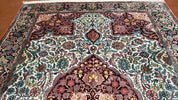 Indian Kashmiri Silk Rug 6x10, Ivory, Floral Medallion