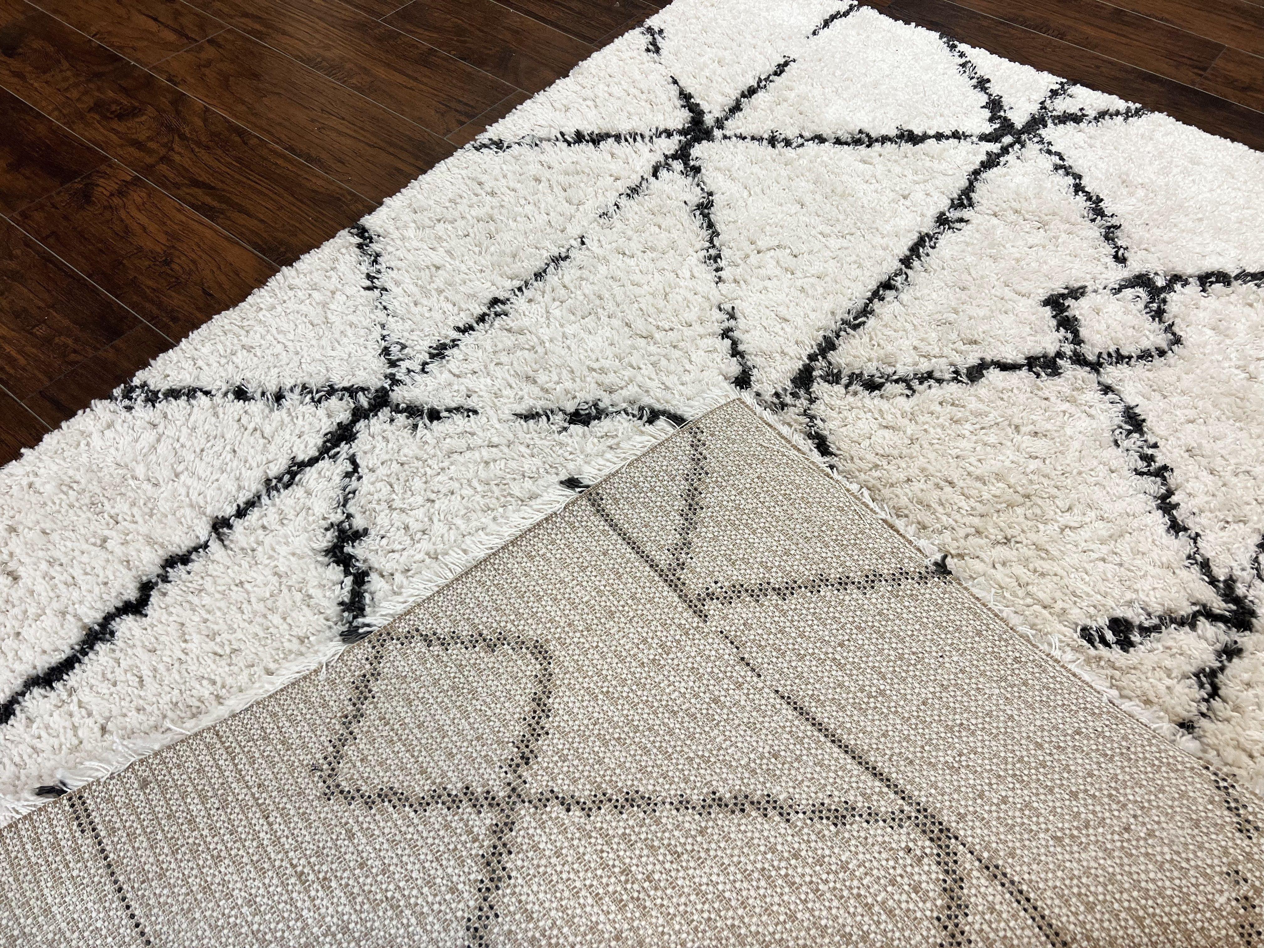 Modern Shag Rug 5x7, Ivory and Black Area Rug 5 x 7 ft