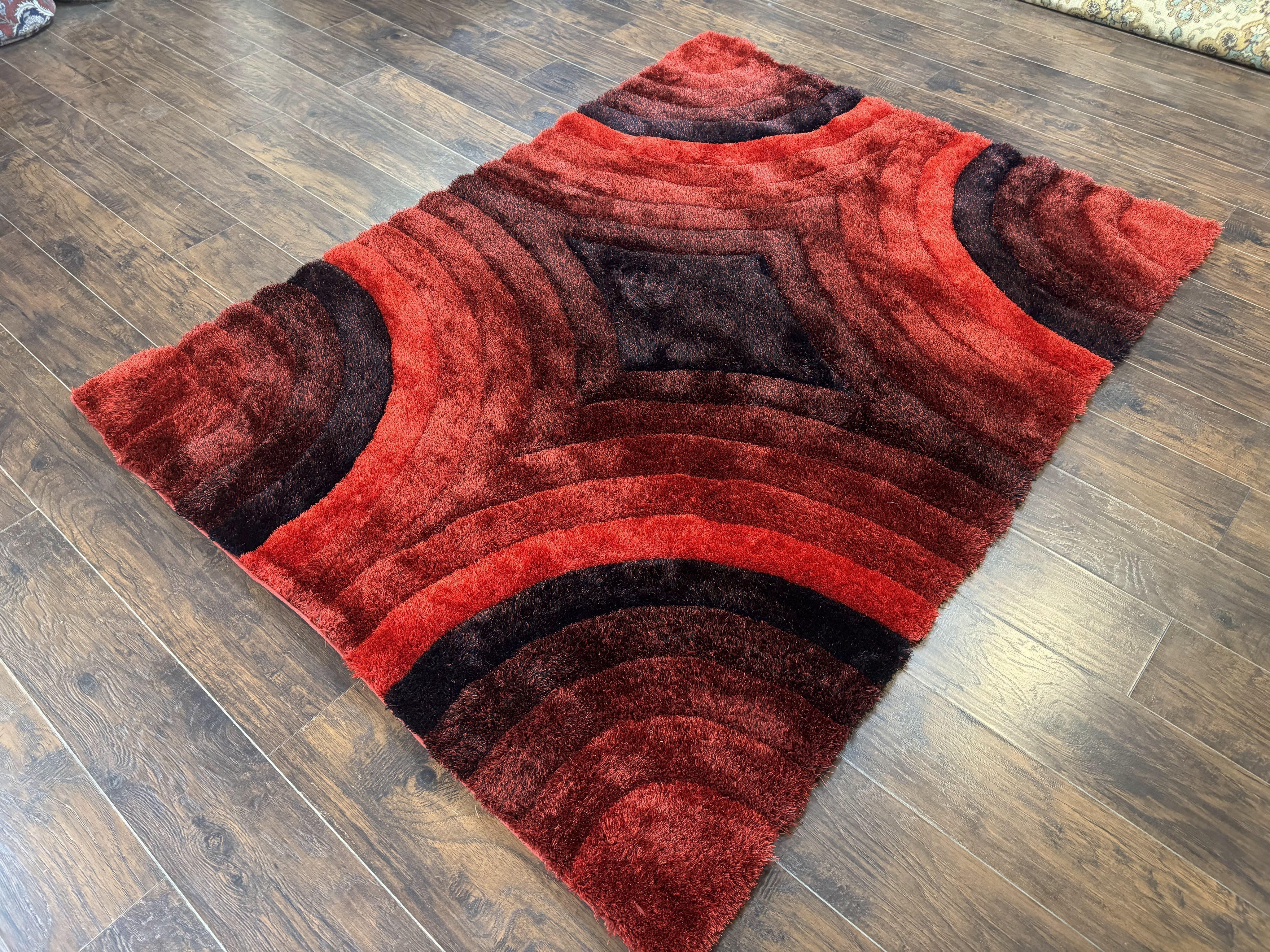Red and Black Shag Rug 5x7, Pair A