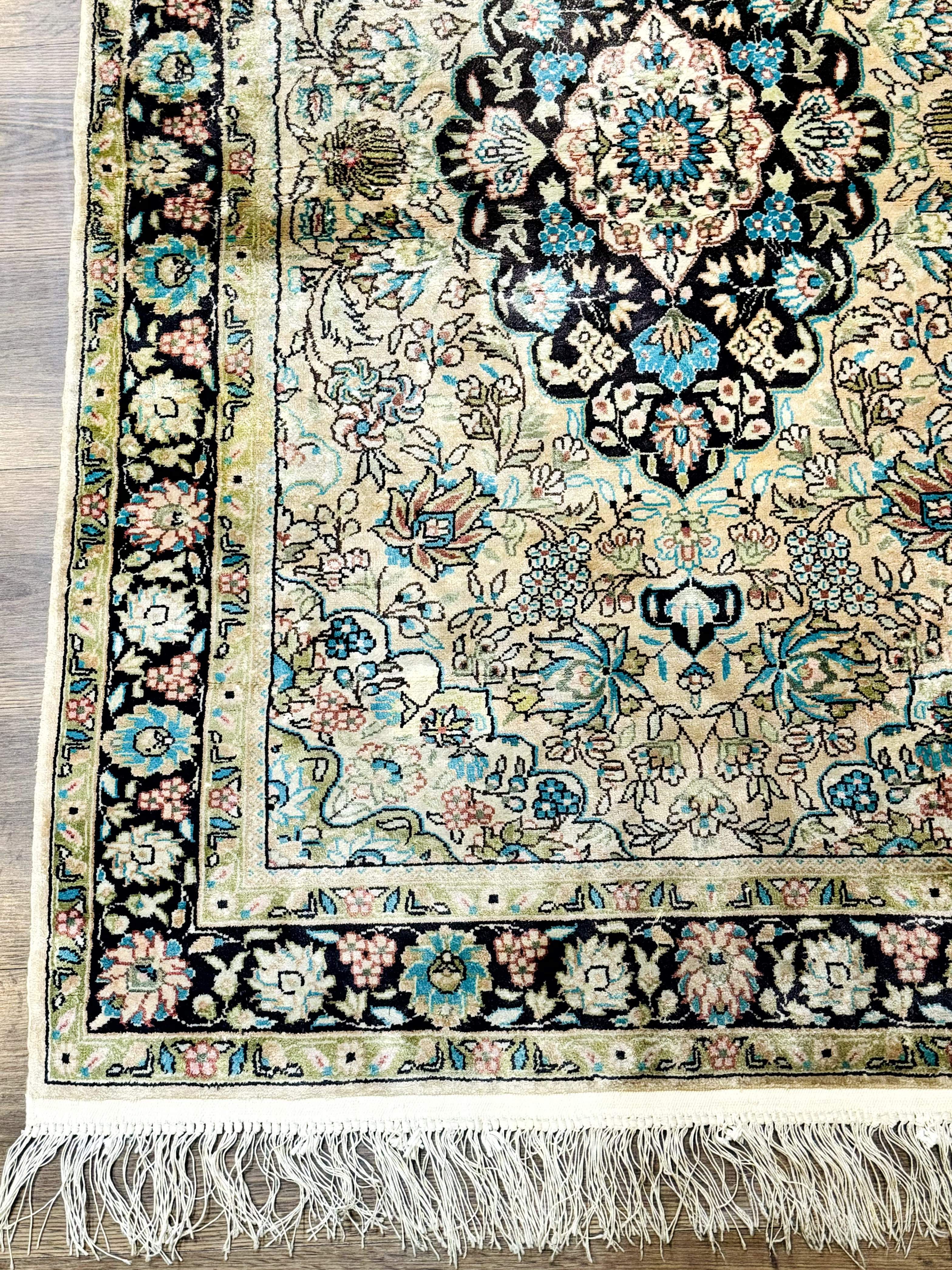 Indian Kashmiri Silk Rug 3x5, Floral Medallion, Fine 200 KPSI