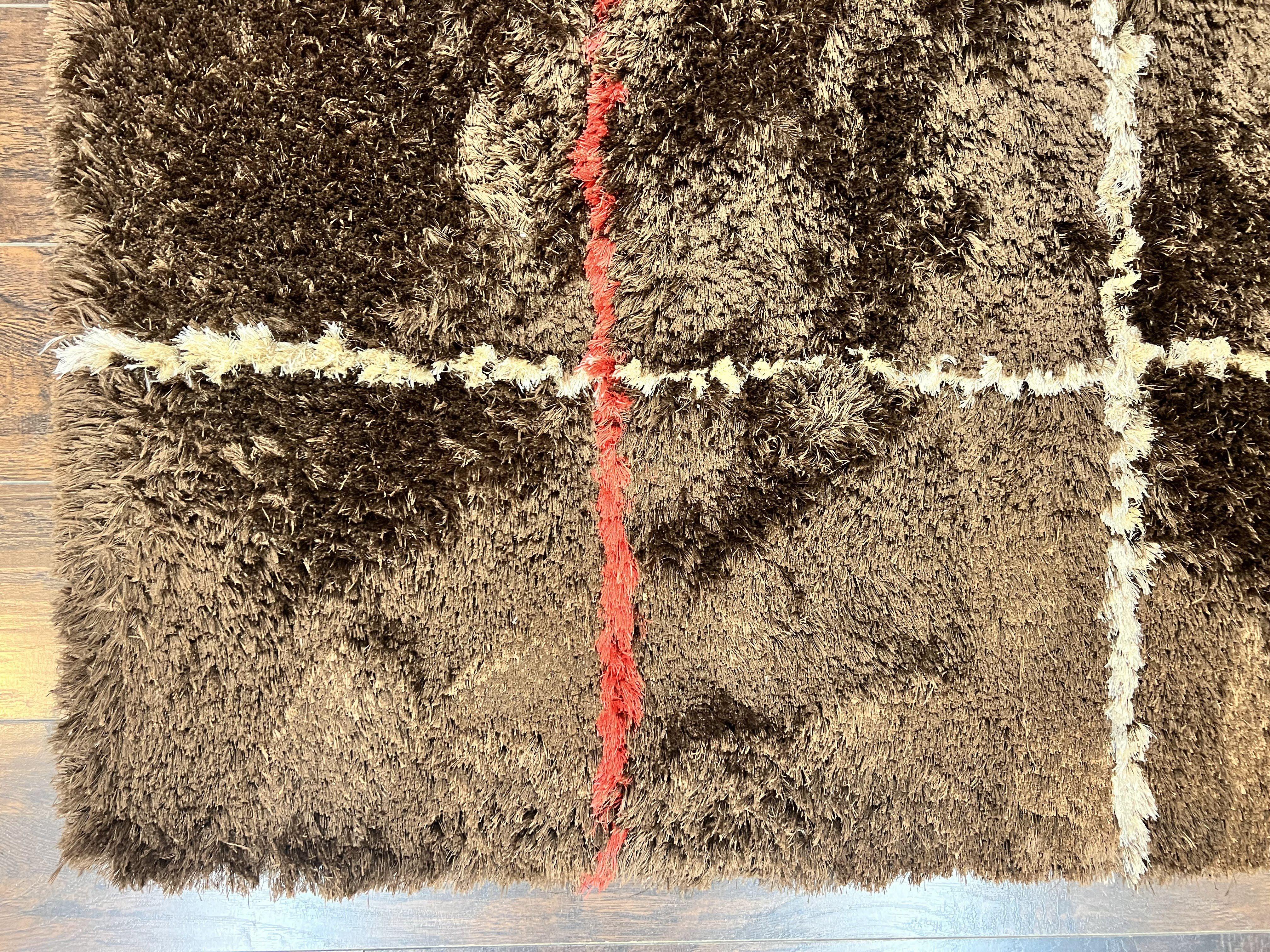 Shag Rug 6x8, Brown, Panel Design