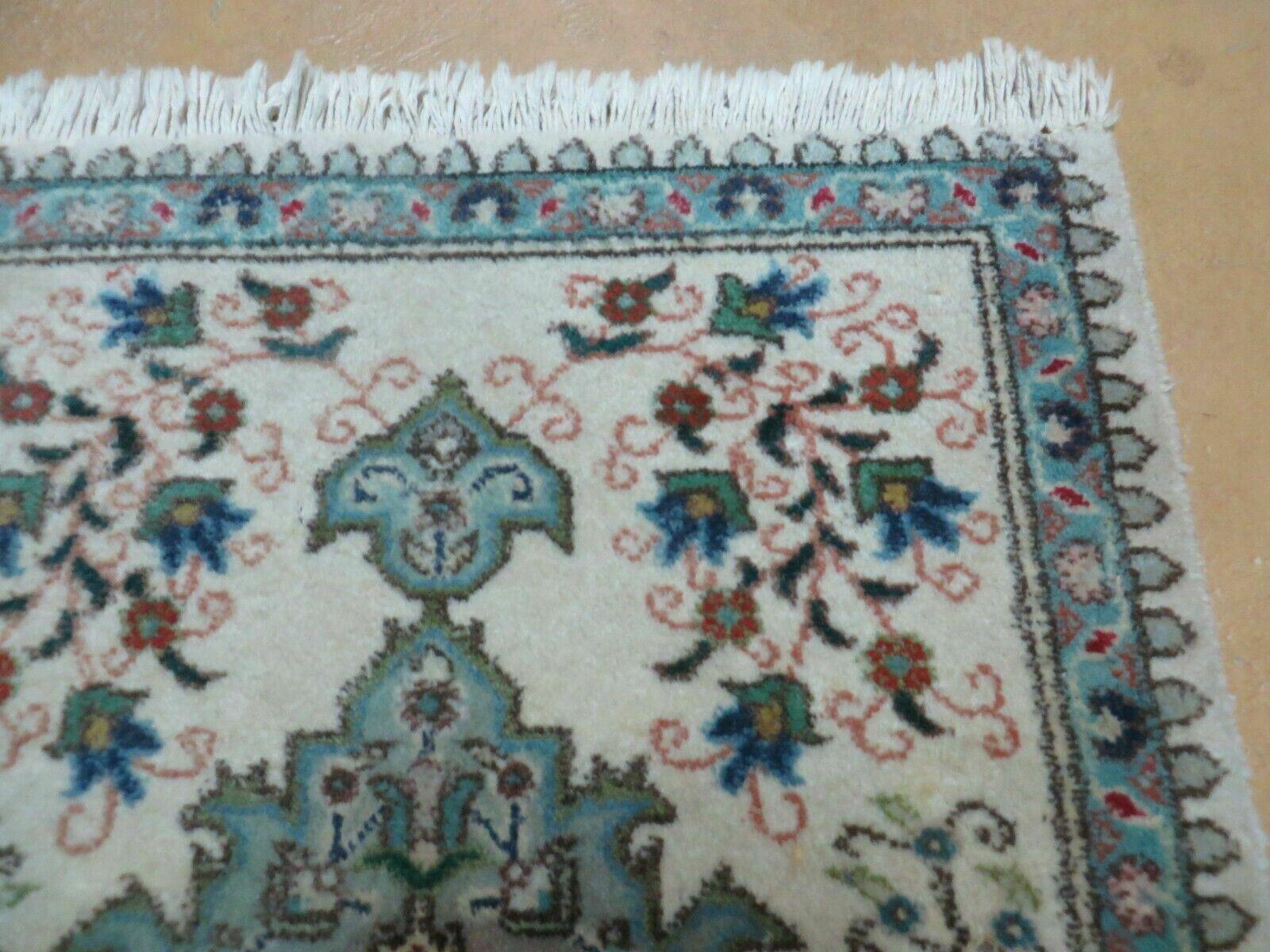1' 9" X 2' 5" Handmade Indian Wool Rug Lahore Floral Design Small Oriental Rug Beige & Teal