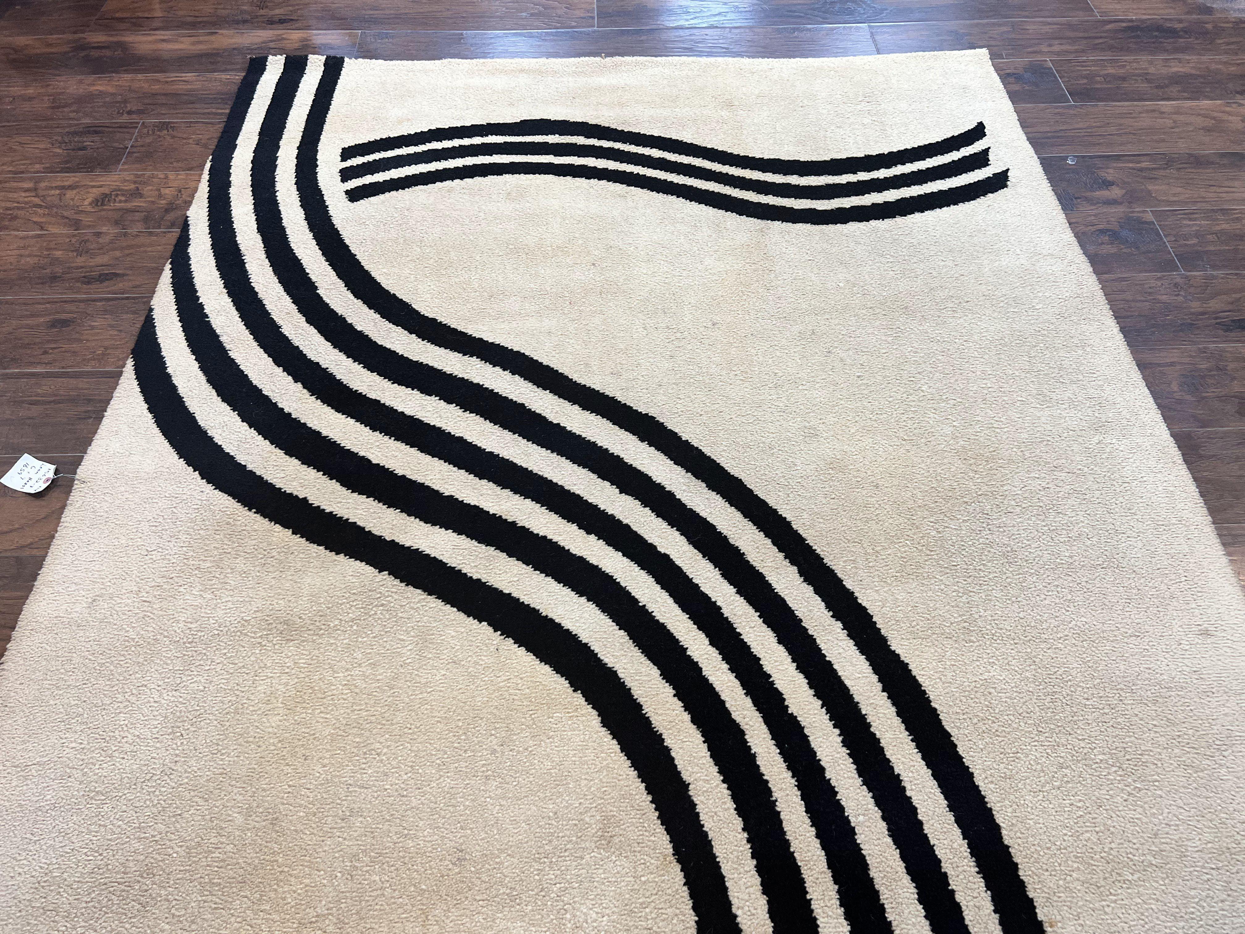 Modern Rug 6x9, Cream and Black, Abstract Pattern