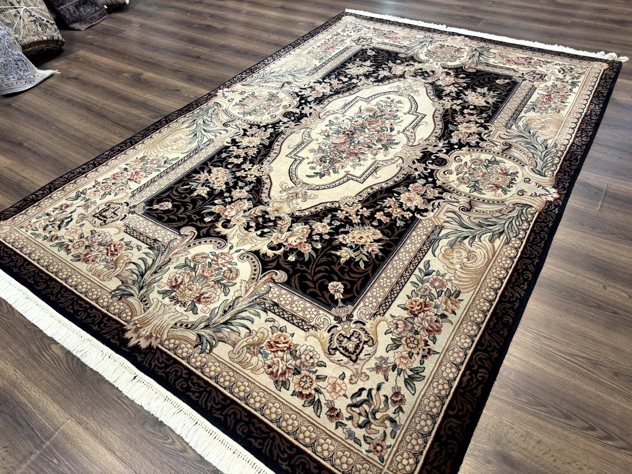 Aubusson Rug 6x9, European Design, Fine 170 KPSI, Elegant Carpet - Jewel RugsShopify CollectiveHUNTEDFOX - Aubusson Rug 6x9, European Design, Fine 170 KPSI, Elegant Carpet