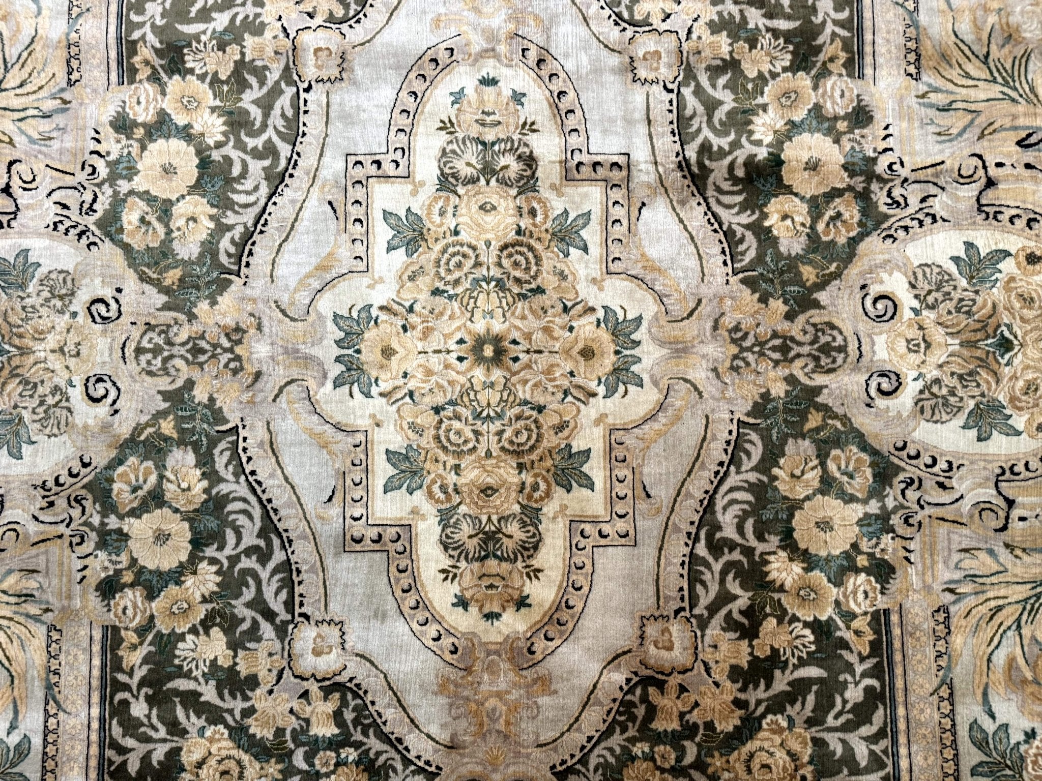 Aubusson Rug 8x10, Very Fine 225 KPSI, Floral, French European Design, Pakistani Carpet - Jewel RugsShopify CollectiveHUNTEDFOX - Aubusson Rug 8x10, Very Fine 225 KPSI, Floral, French European Design, Pakistani Carpet