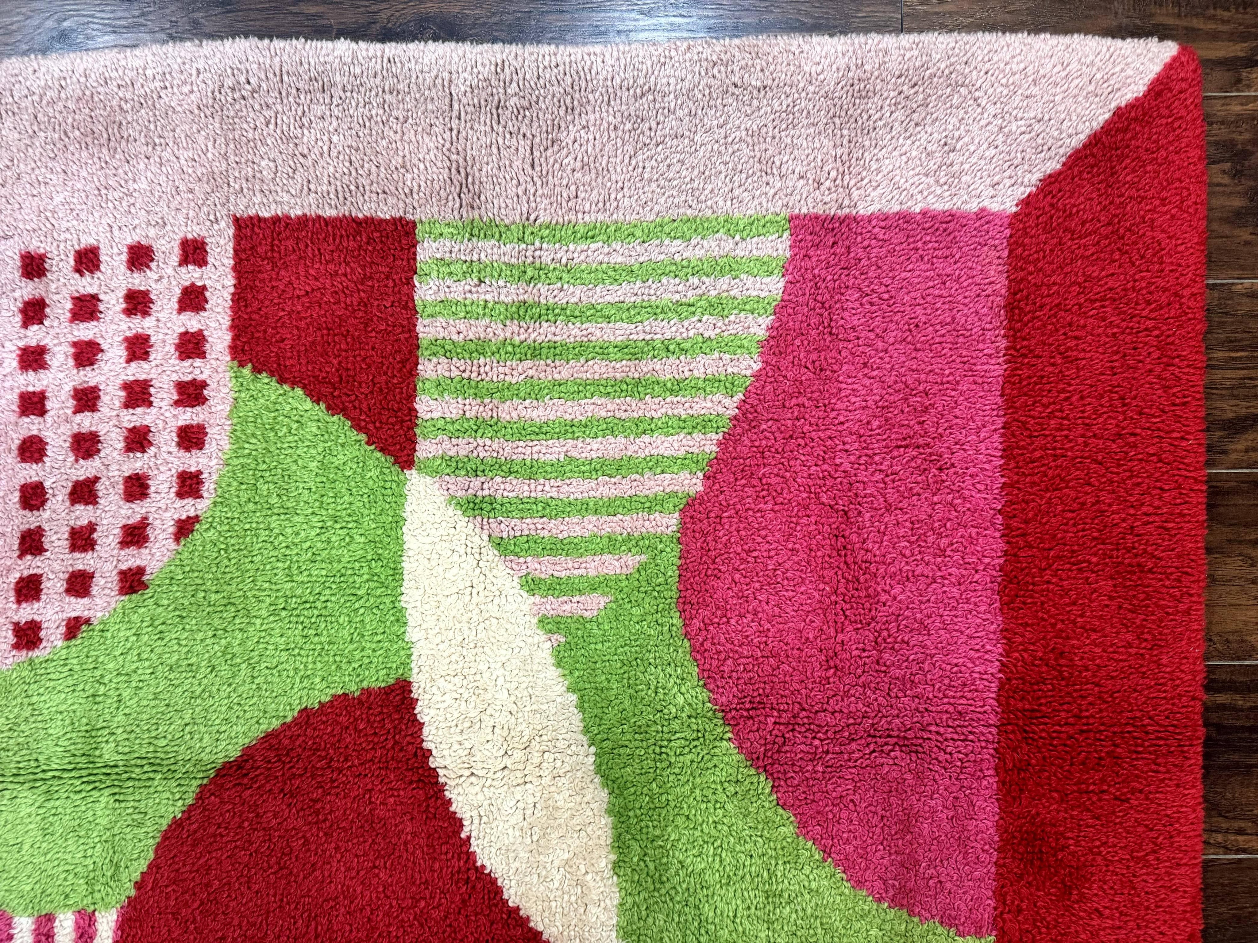 European Shag Rug 4.8 x 4.8, Modern Abstract Design, Green Pink Red, Square Shag Rug, Unique