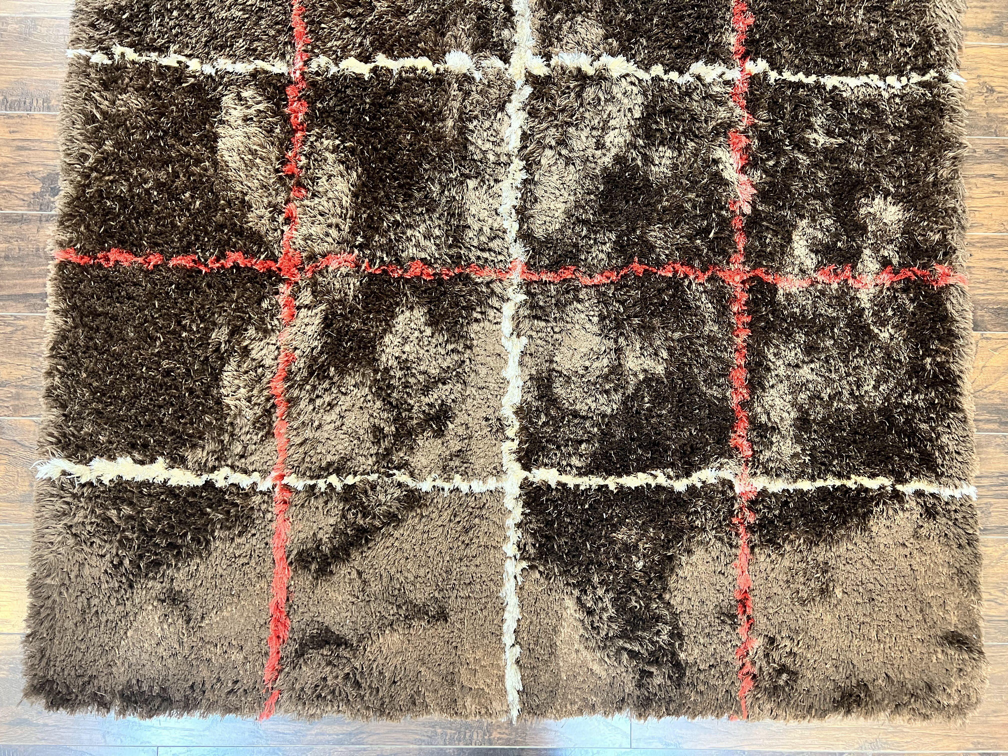 Shag Rug 6x8, Brown, Panel Design