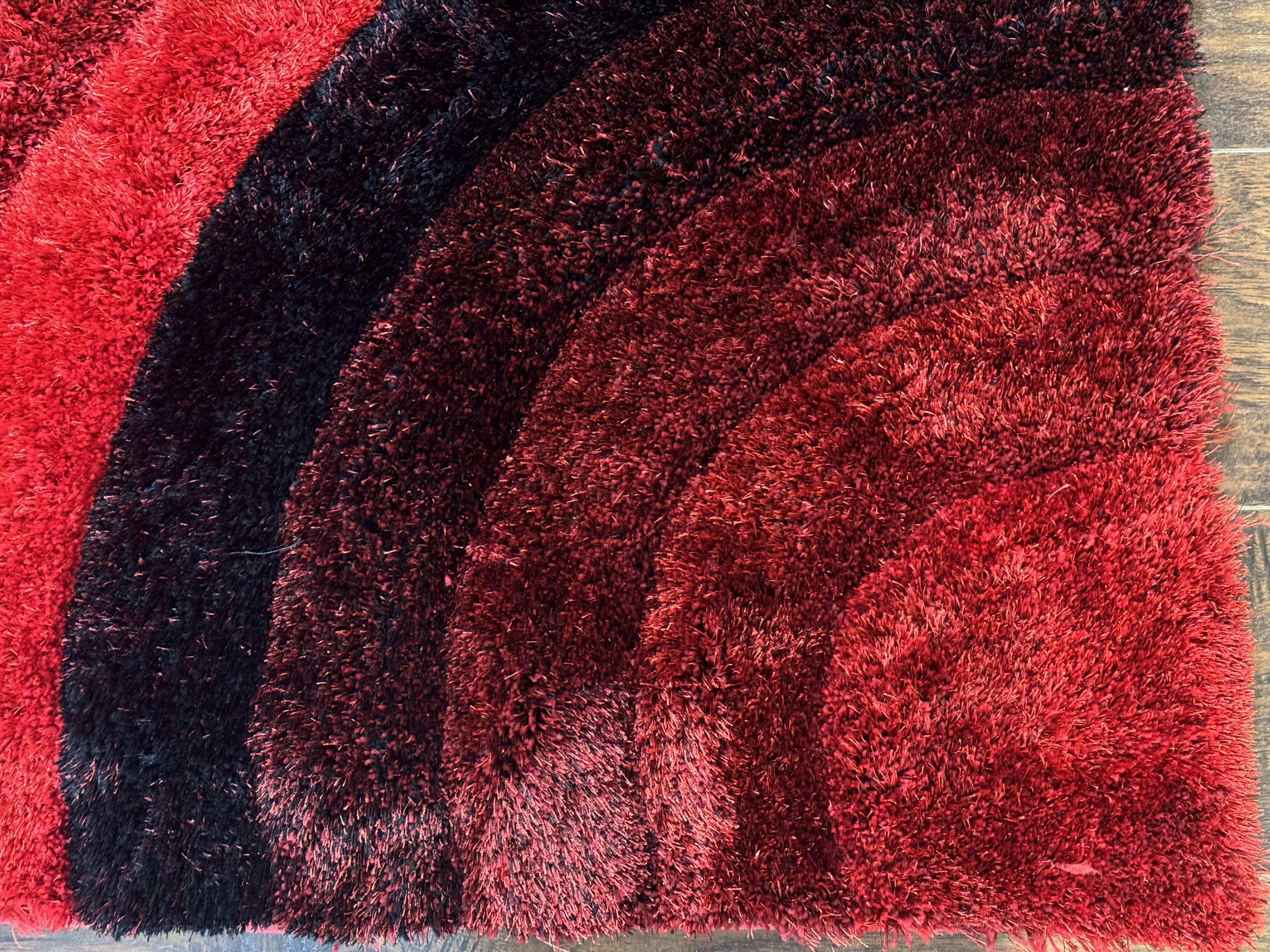 Red and Black Shag Rug 5x7, Pair A