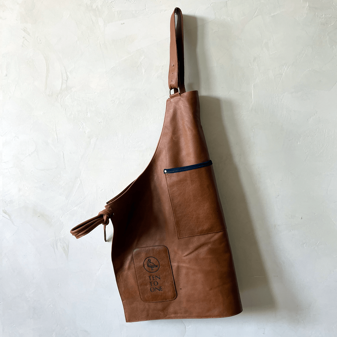 Custom Apron | Leather Bartender and Barista Aprons - H|F AtelierINDUSTRYneed verificationHUNTEDFOX - Custom Apron | Leather Bartender and Barista Aprons