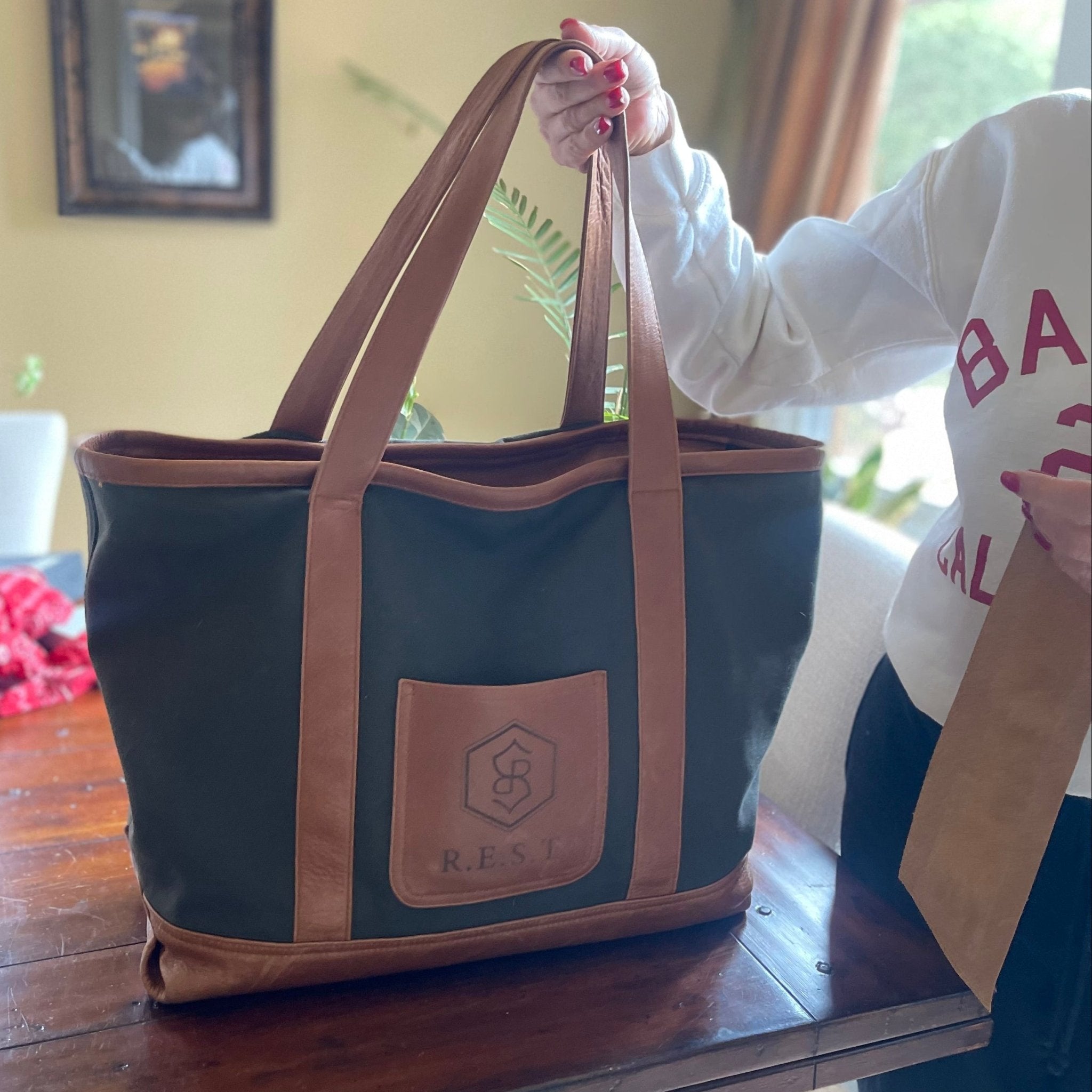 Custom Branded Leather & Canvas Bag | Heavy Duty Canvas Bag - H|F AtelierINDUSTRYneed verificationHUNTEDFOX - Custom Branded Leather & Canvas Bag | Heavy Duty Canvas Bag