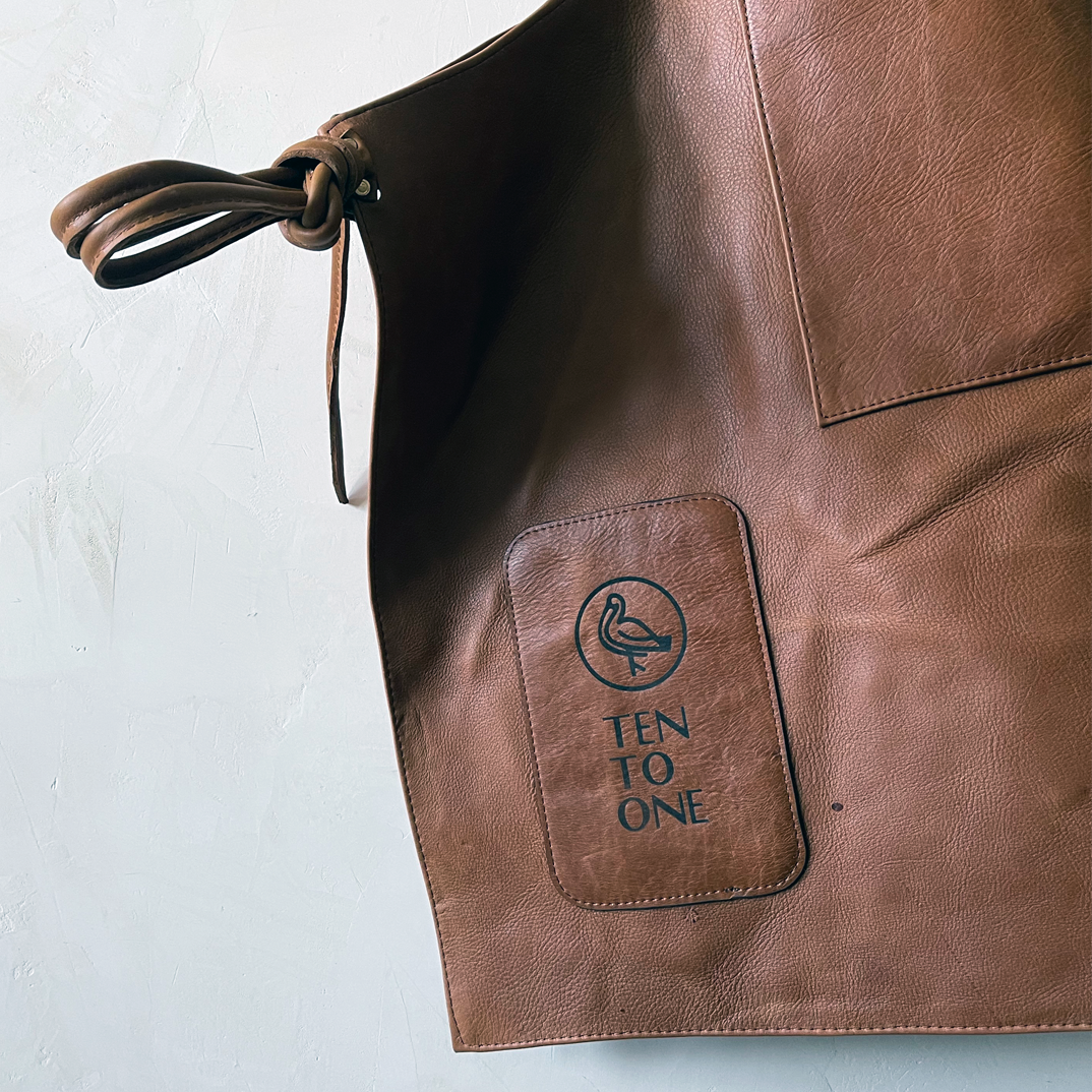 Custom Waxed Canvas Half Apron – Leather Trim Utility Belt for Baristas, Bartenders & Artists