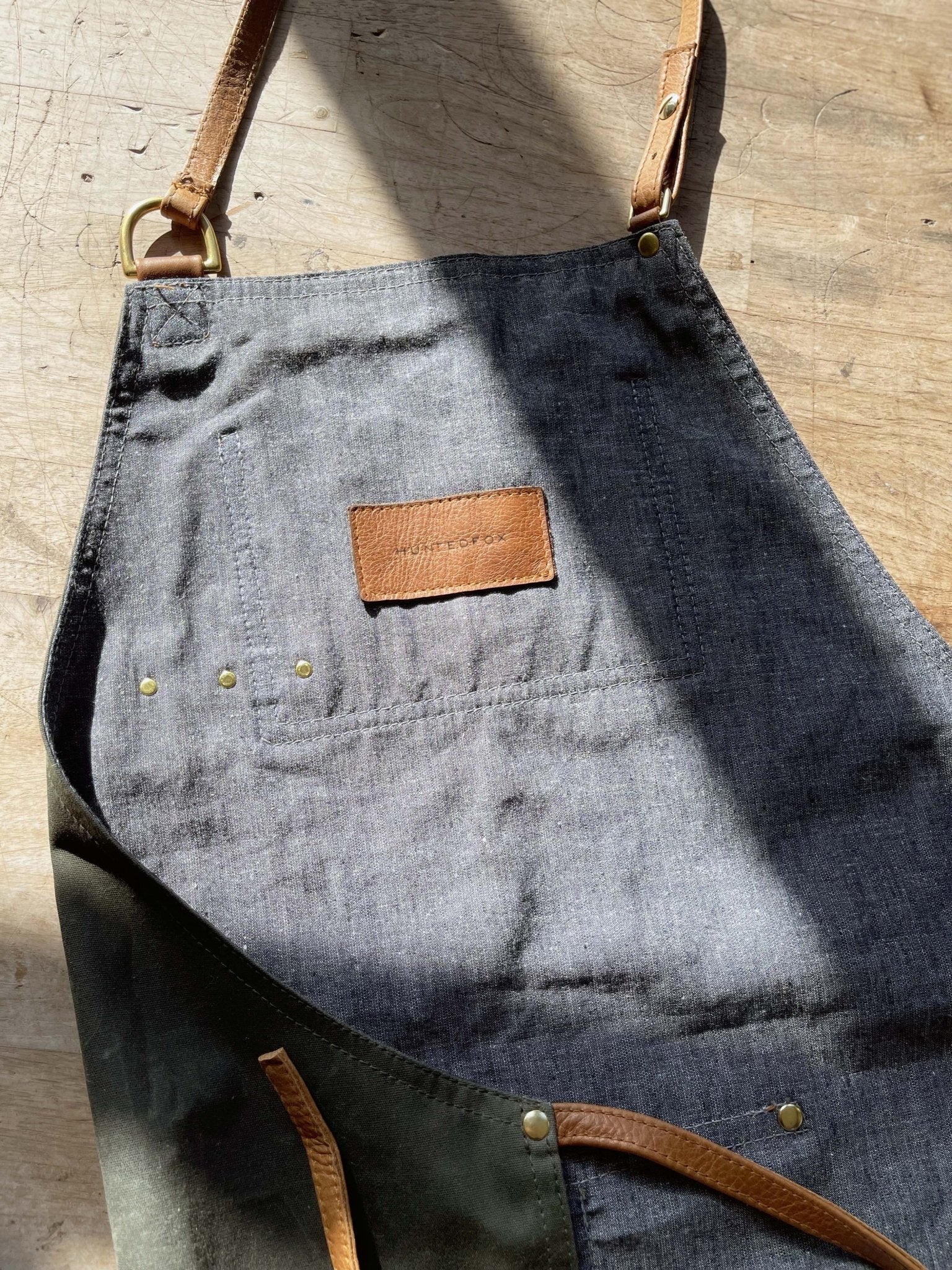 Custom Waxed Canvas Half Apron – Leather Trim Utility Belt for Baristas, Bartenders & Artists - H|F AtelierINDUSTRYneed verificationHUNTEDFOX - Custom Waxed Canvas Half Apron – Leather Trim Utility Belt for Baristas, Bartenders & Artists