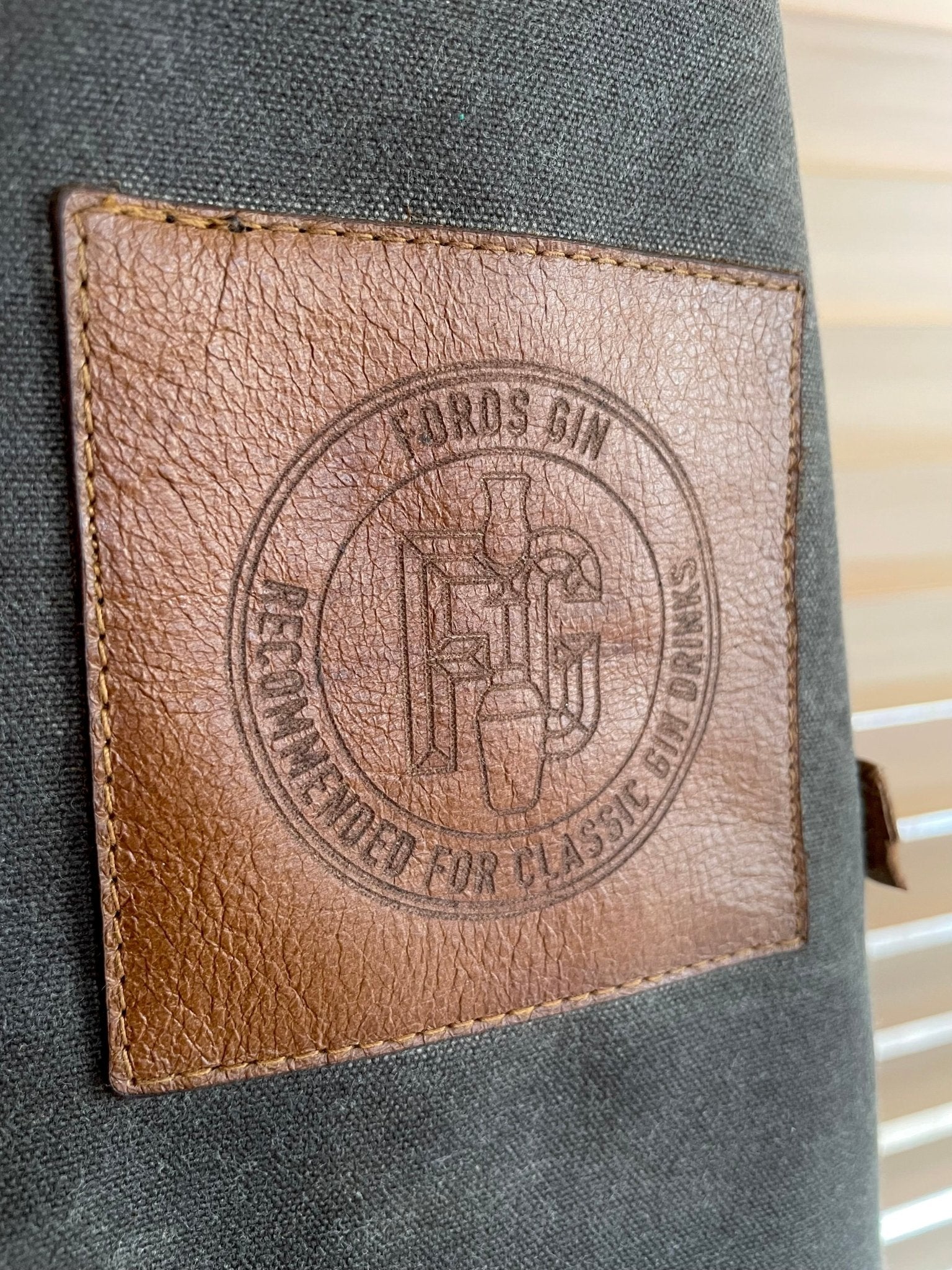 Custom Waxed Canvas Half Apron – Leather Trim Utility Belt for Baristas, Bartenders & Artists - H|F AtelierINDUSTRYneed verificationHUNTEDFOX - Custom Waxed Canvas Half Apron – Leather Trim Utility Belt for Baristas, Bartenders & Artists