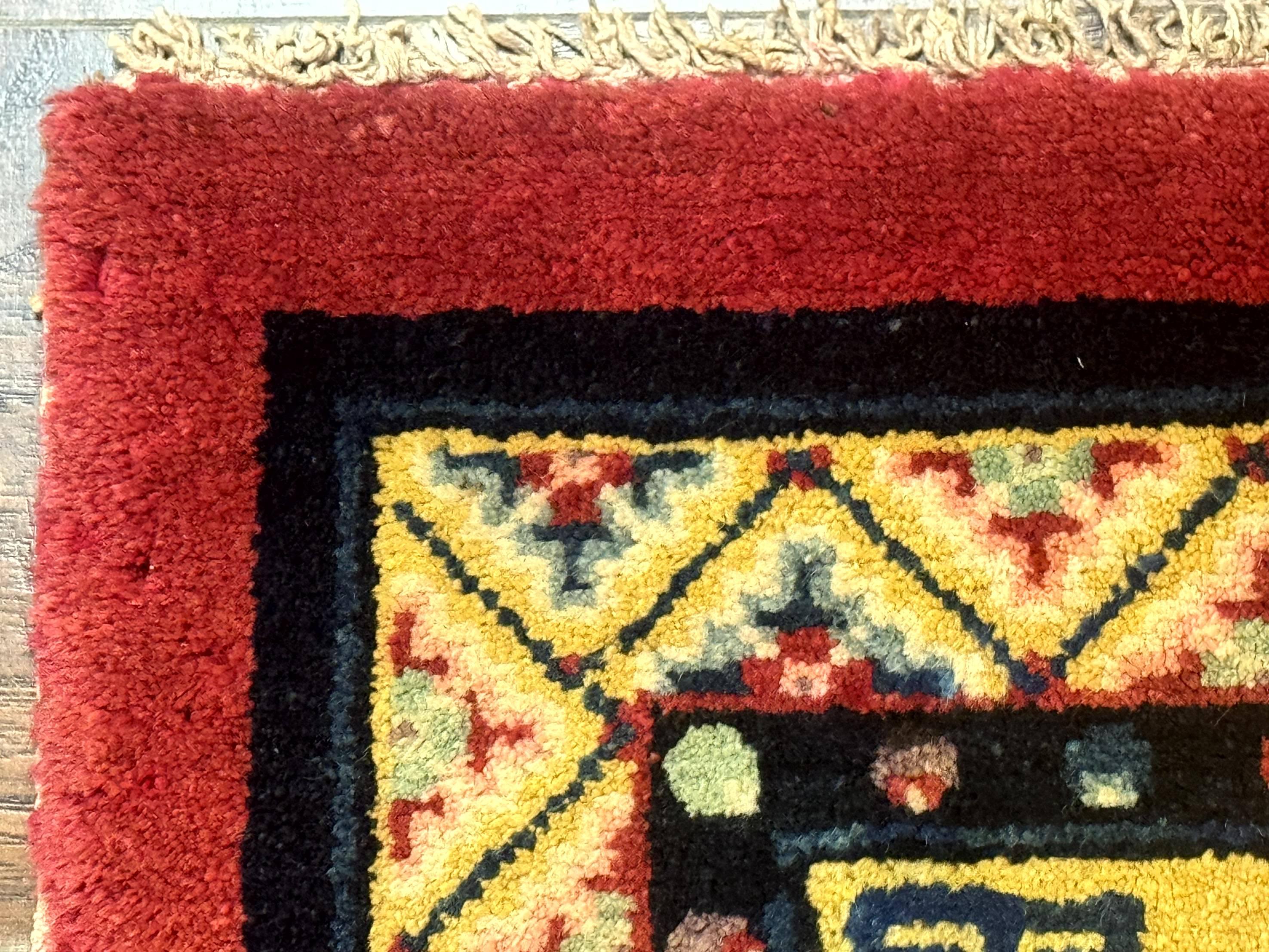 Antique Small Chiense Square Rug 2x2 ft, Wool Chinese Rug