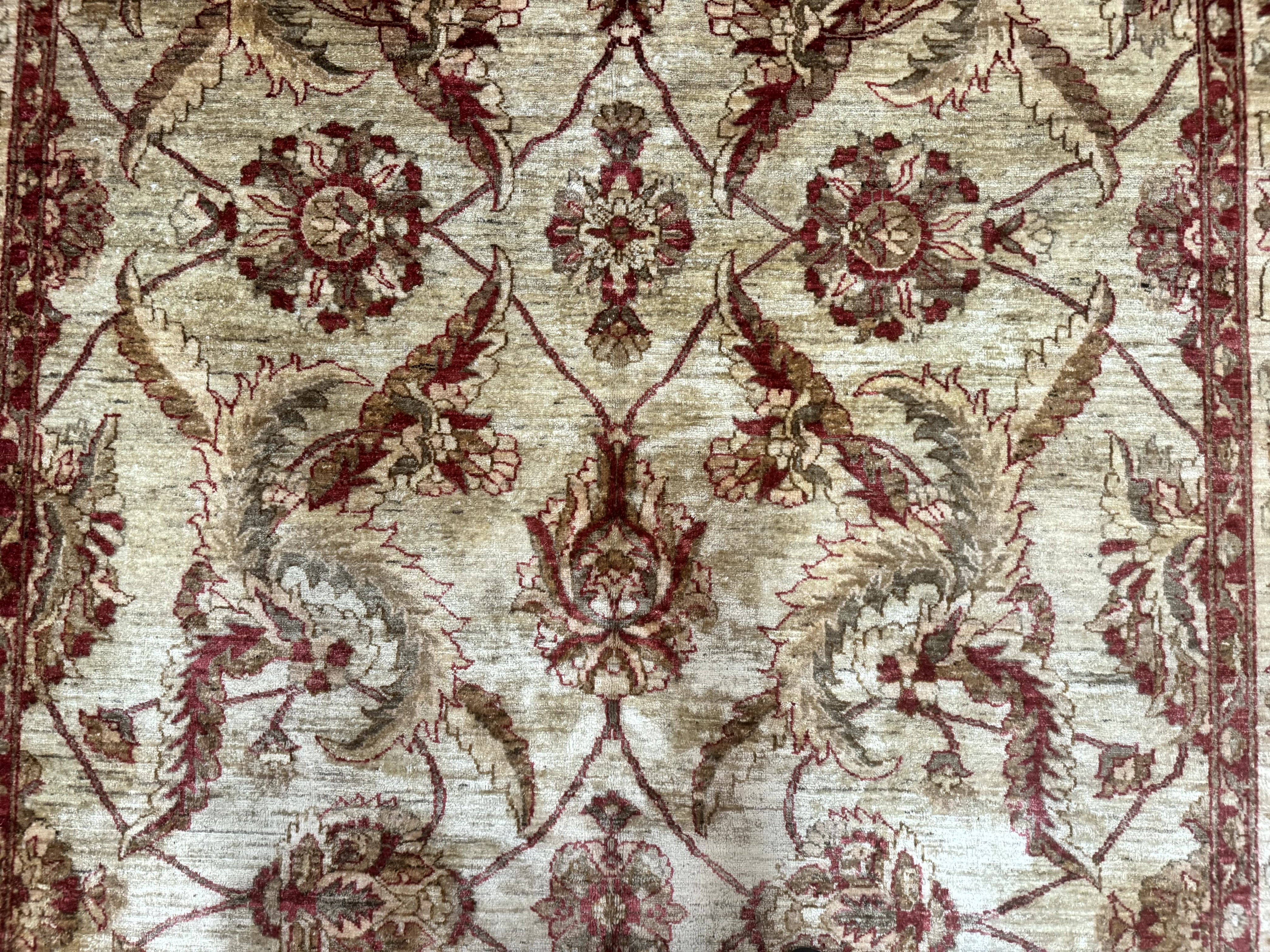 Indian Mahal Rug 7x9, Traditional Wool Carpet