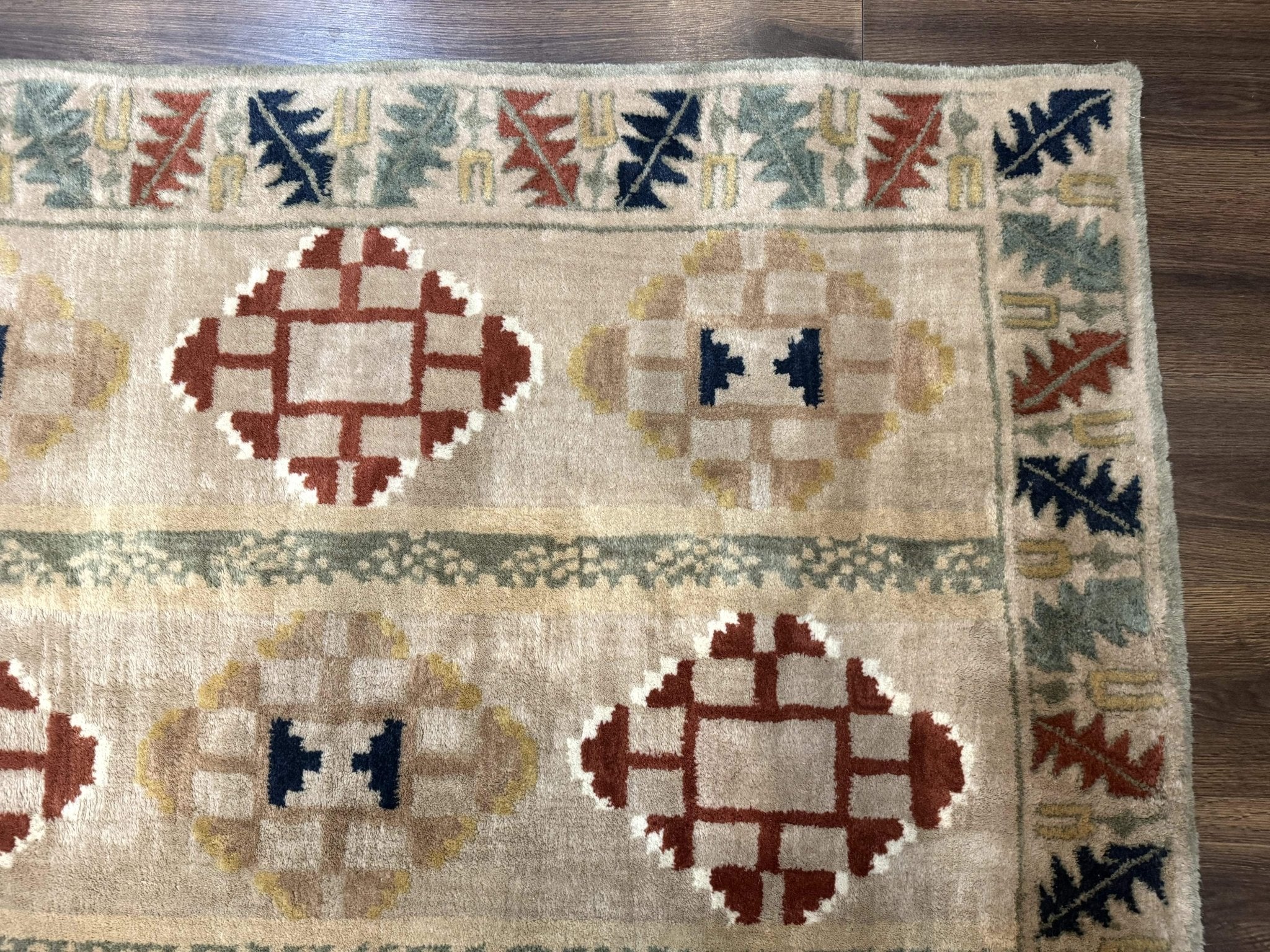 Geometric Design Area Rug 5x8, Beige and Rust Red - Jewel RugsShopify CollectiveHUNTEDFOX - Geometric Design Area Rug 5x8, Beige and Rust Red