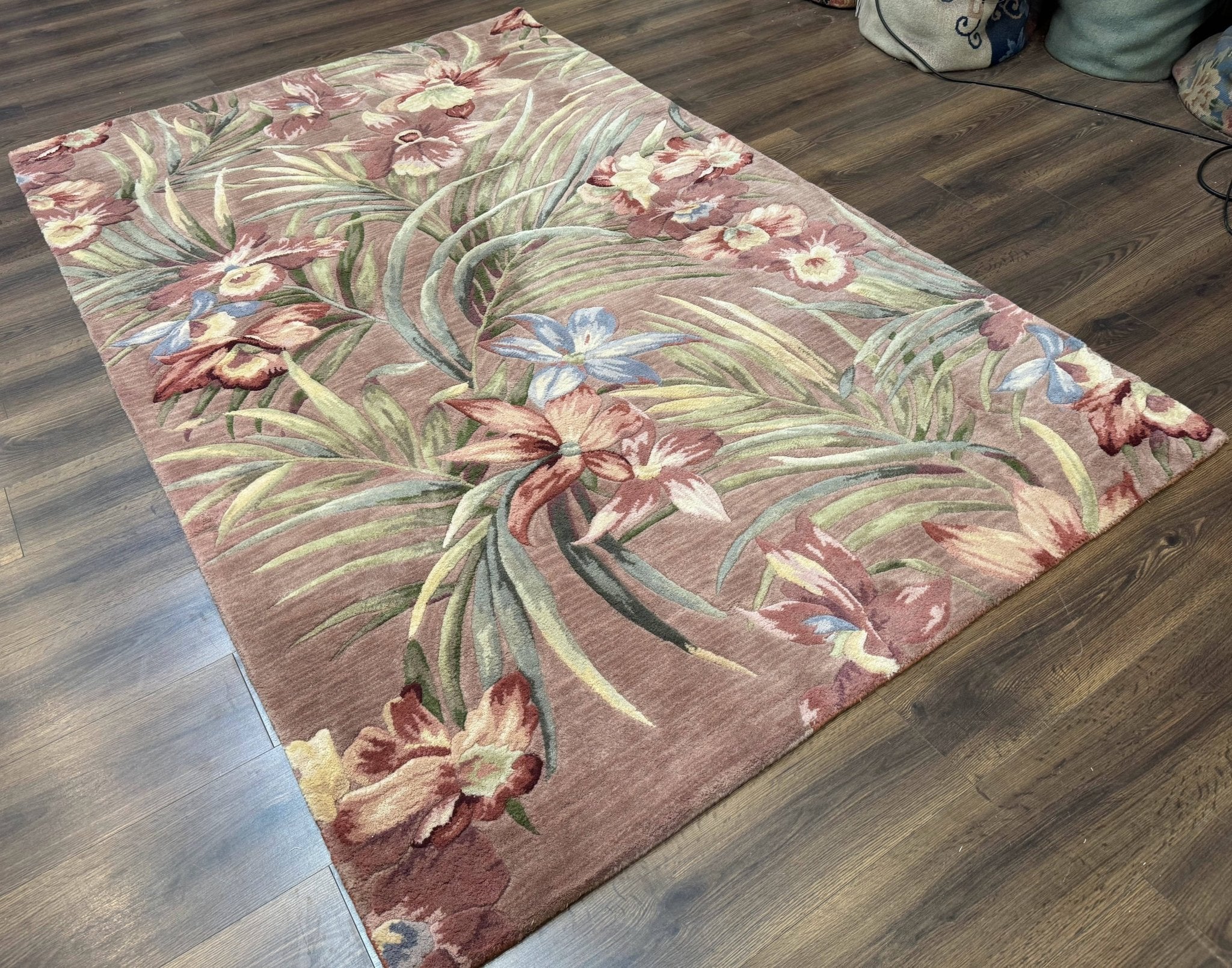 Hand Tufted Floral Rug 5x8, Light Rose Wool Carpet - Jewel RugsShopify CollectiveHUNTEDFOX - Hand Tufted Floral Rug 5x8, Light Rose Wool Carpet