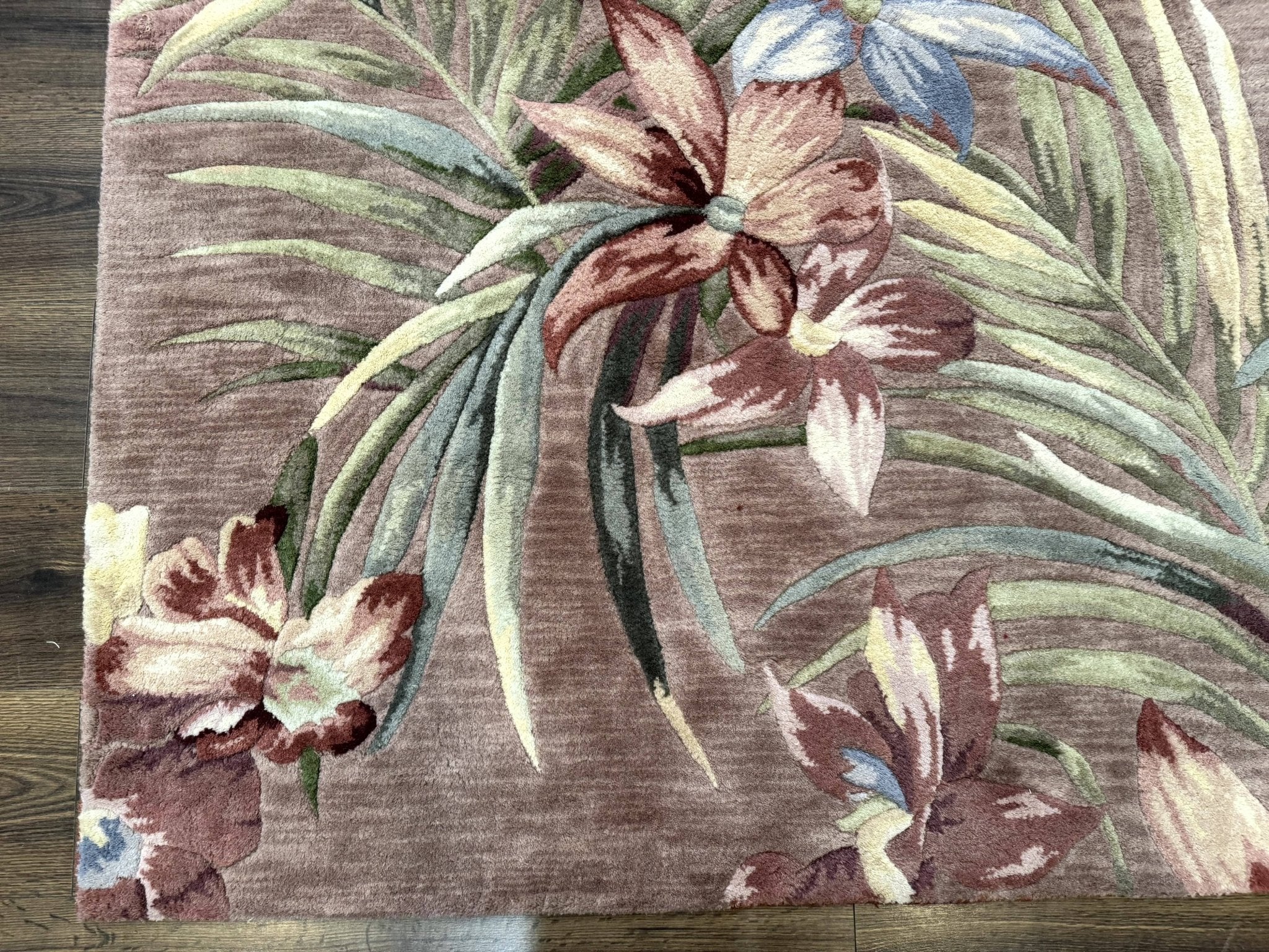 Hand Tufted Floral Rug 5x8, Light Rose Wool Carpet - Jewel RugsShopify CollectiveHUNTEDFOX - Hand Tufted Floral Rug 5x8, Light Rose Wool Carpet