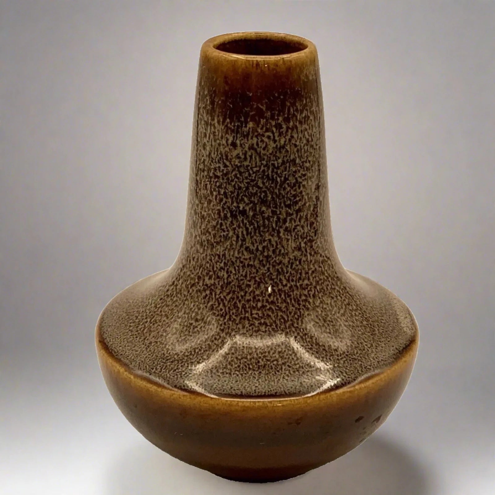 Mid-Century Brown Drip Bud Vase - HUNTEDFOX