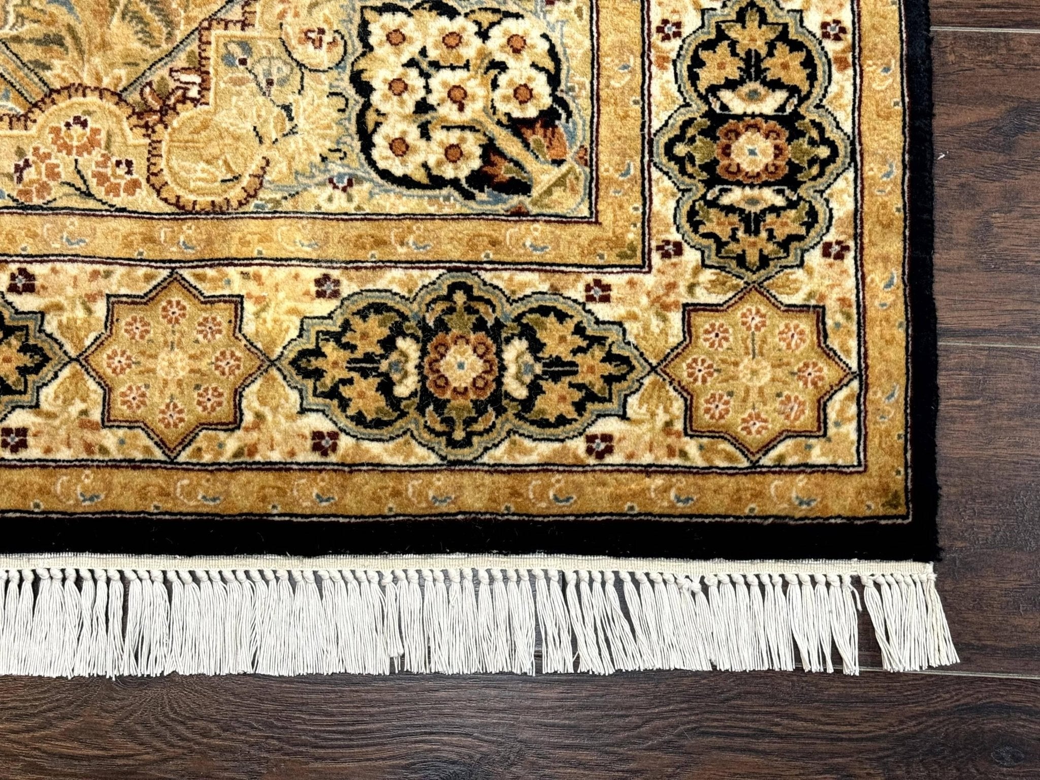 Pak Persian Rug 4x6, Panel Design - Jewel RugsShopify CollectiveHUNTEDFOX - Pak Persian Rug 4x6, Panel Design