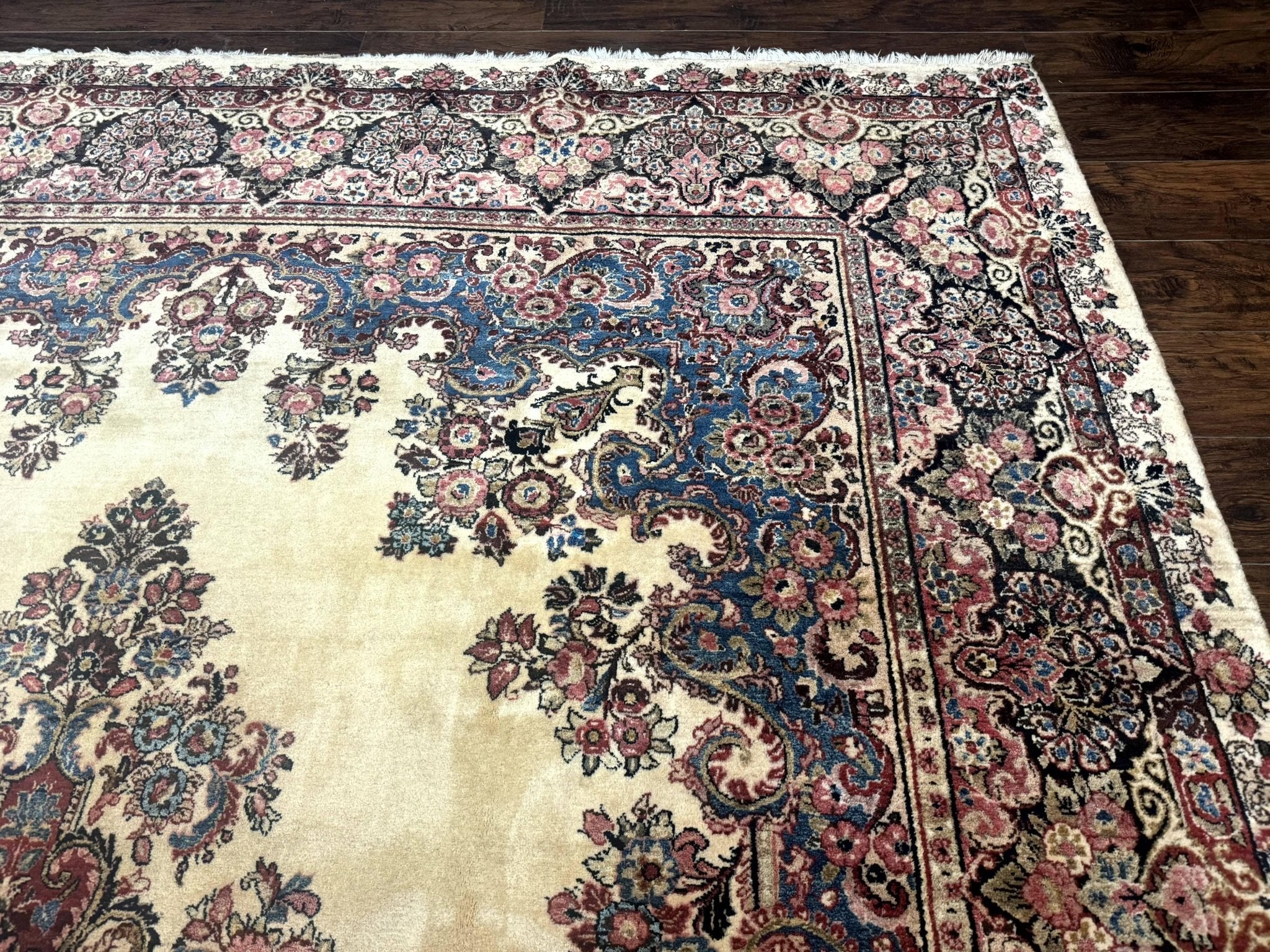 Persian Sarouk Rug 9x12, Ivory & Blue, Semi Open Field - Jewel RugsShopify CollectiveHUNTEDFOX - Persian Sarouk Rug 9x12, Ivory & Blue, Semi Open Field