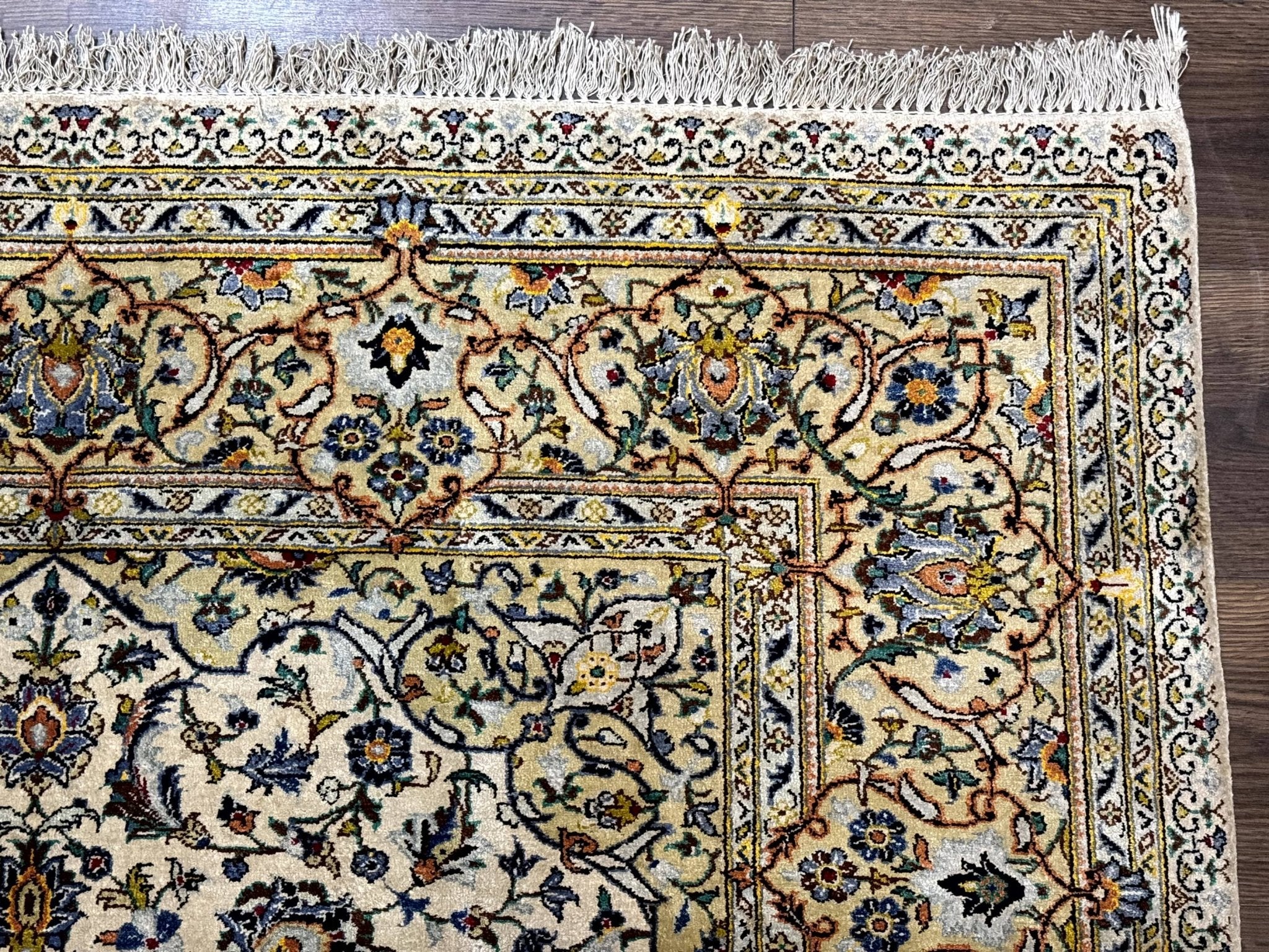 Rare Silk Persian Kashan Rug 4.6 x 7, Antique Fine 310 KPSI, Ivory - Jewel RugsShopify CollectiveHUNTEDFOX - Rare Silk Persian Kashan Rug 4.6 x 7, Antique Fine 310 KPSI, Ivory