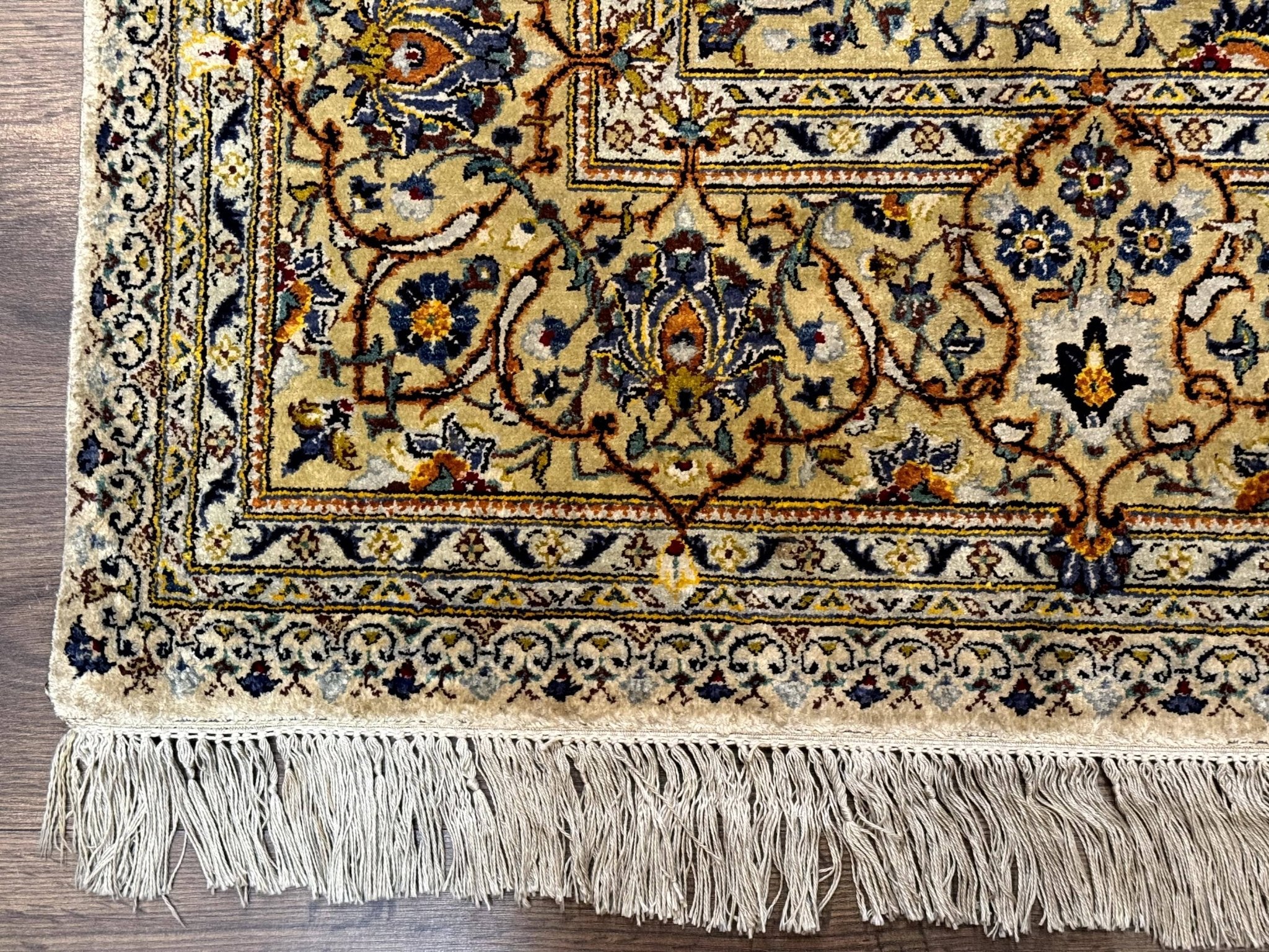 Rare Silk Persian Kashan Rug 4.6 x 7, Antique Fine 310 KPSI, Ivory - Jewel RugsShopify CollectiveHUNTEDFOX - Rare Silk Persian Kashan Rug 4.6 x 7, Antique Fine 310 KPSI, Ivory