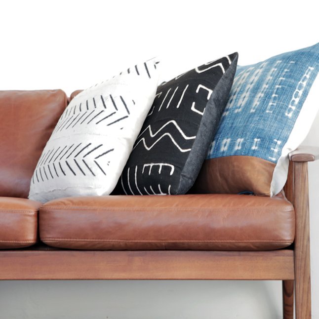 Textured Chevron Throw Pillow - Multiple Colors - BlackBlack & WhitekidsHUNTEDFOX - Textured Chevron Throw Pillow - Multiple Colors - HUNTEDFOX
