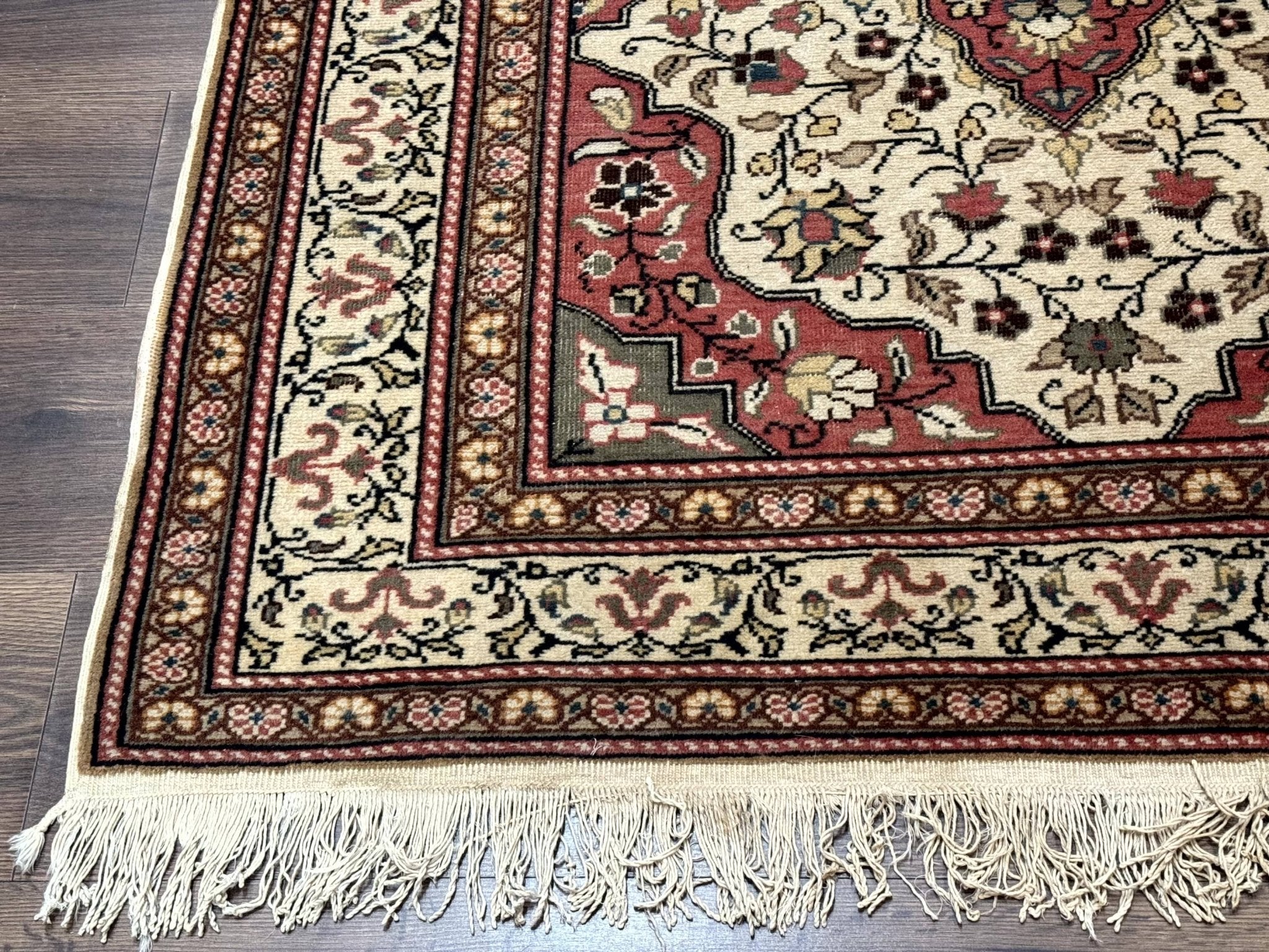 Turkish Sivas Rug 4x6, Floral Medallion, Beige Pink - Red Green, Handmade - Jewel RugsShopify CollectiveHUNTEDFOX - Turkish Sivas Rug 4x6, Floral Medallion, Beige Pink - Red Green, Handmade