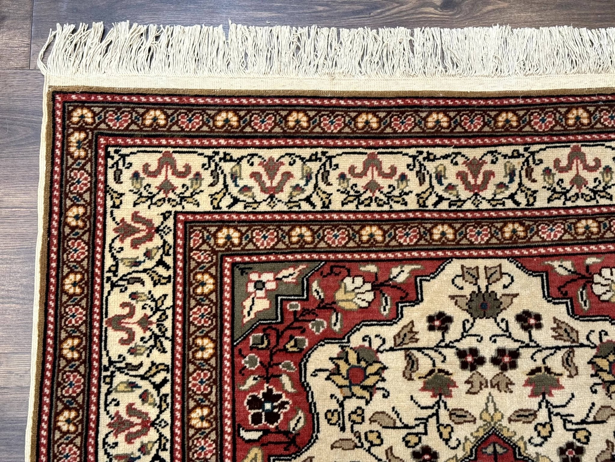 Turkish Sivas Rug 4x6, Floral Medallion, Beige Pink - Red Green, Handmade - Jewel RugsShopify CollectiveHUNTEDFOX - Turkish Sivas Rug 4x6, Floral Medallion, Beige Pink - Red Green, Handmade