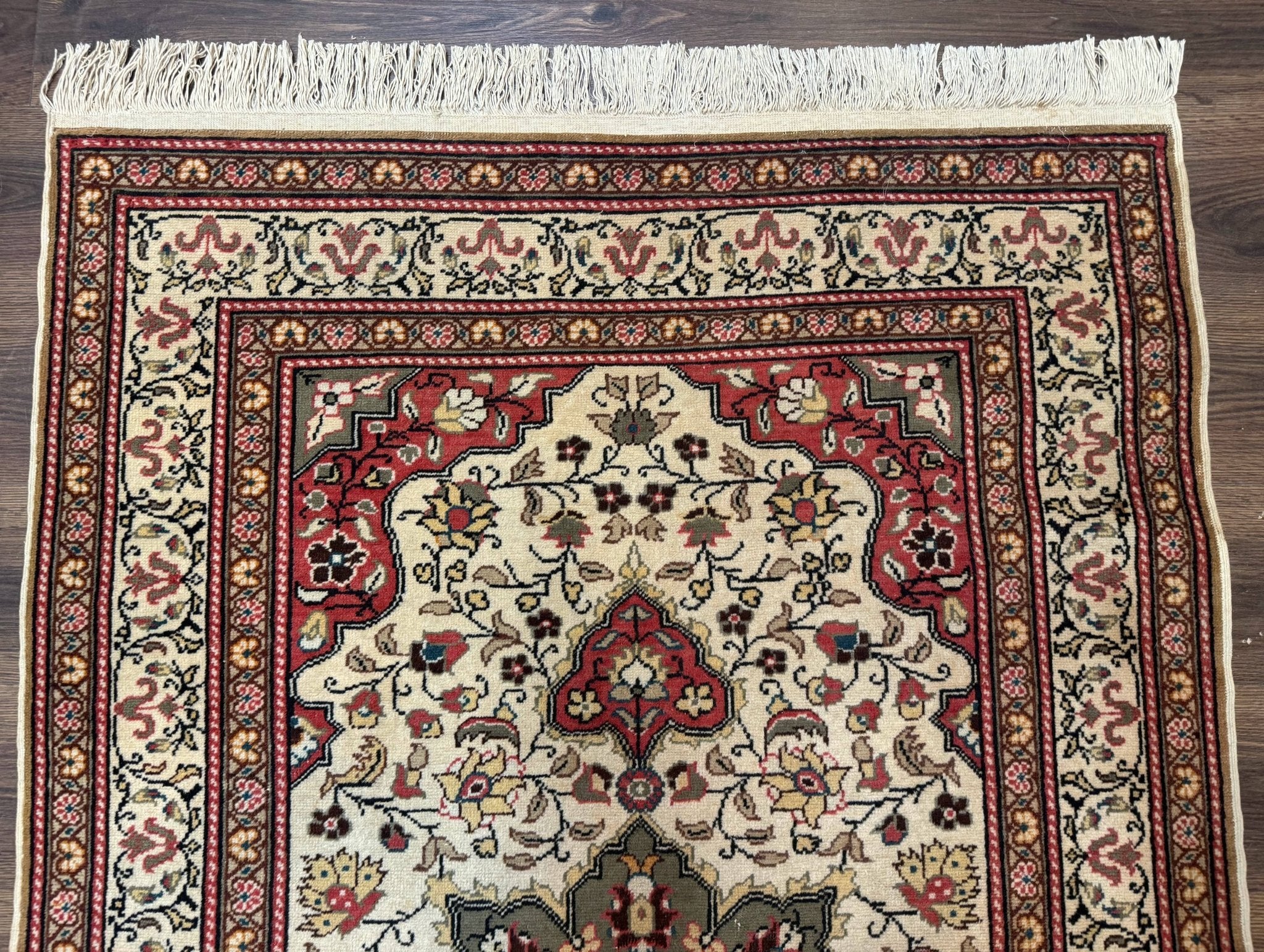 Turkish Sivas Rug 4x6, Floral Medallion, Beige Pink - Red Green, Handmade - Jewel RugsShopify CollectiveHUNTEDFOX - Turkish Sivas Rug 4x6, Floral Medallion, Beige Pink - Red Green, Handmade