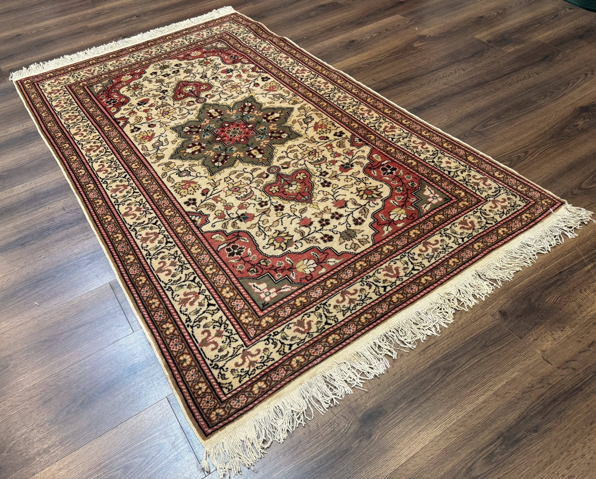 Turkish Sivas Rug 4x6, Floral Medallion, Beige Pink - Red Green, Handmade - Jewel RugsShopify CollectiveHUNTEDFOX - Turkish Sivas Rug 4x6, Floral Medallion, Beige Pink - Red Green, Handmade
