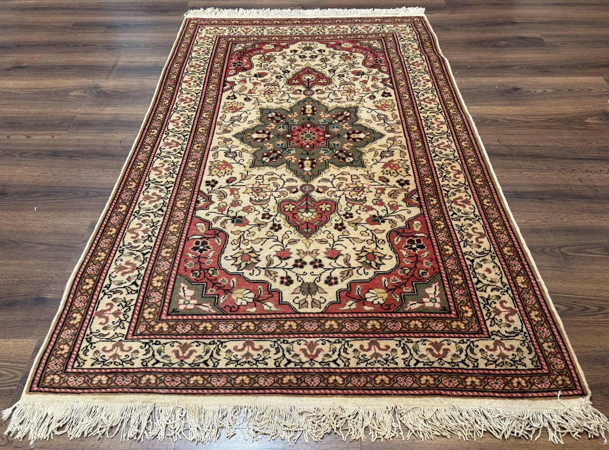 Turkish Sivas Rug 4x6, Floral Medallion, Beige Pink - Red Green, Handmade - Jewel RugsShopify CollectiveHUNTEDFOX - Turkish Sivas Rug 4x6, Floral Medallion, Beige Pink - Red Green, Handmade