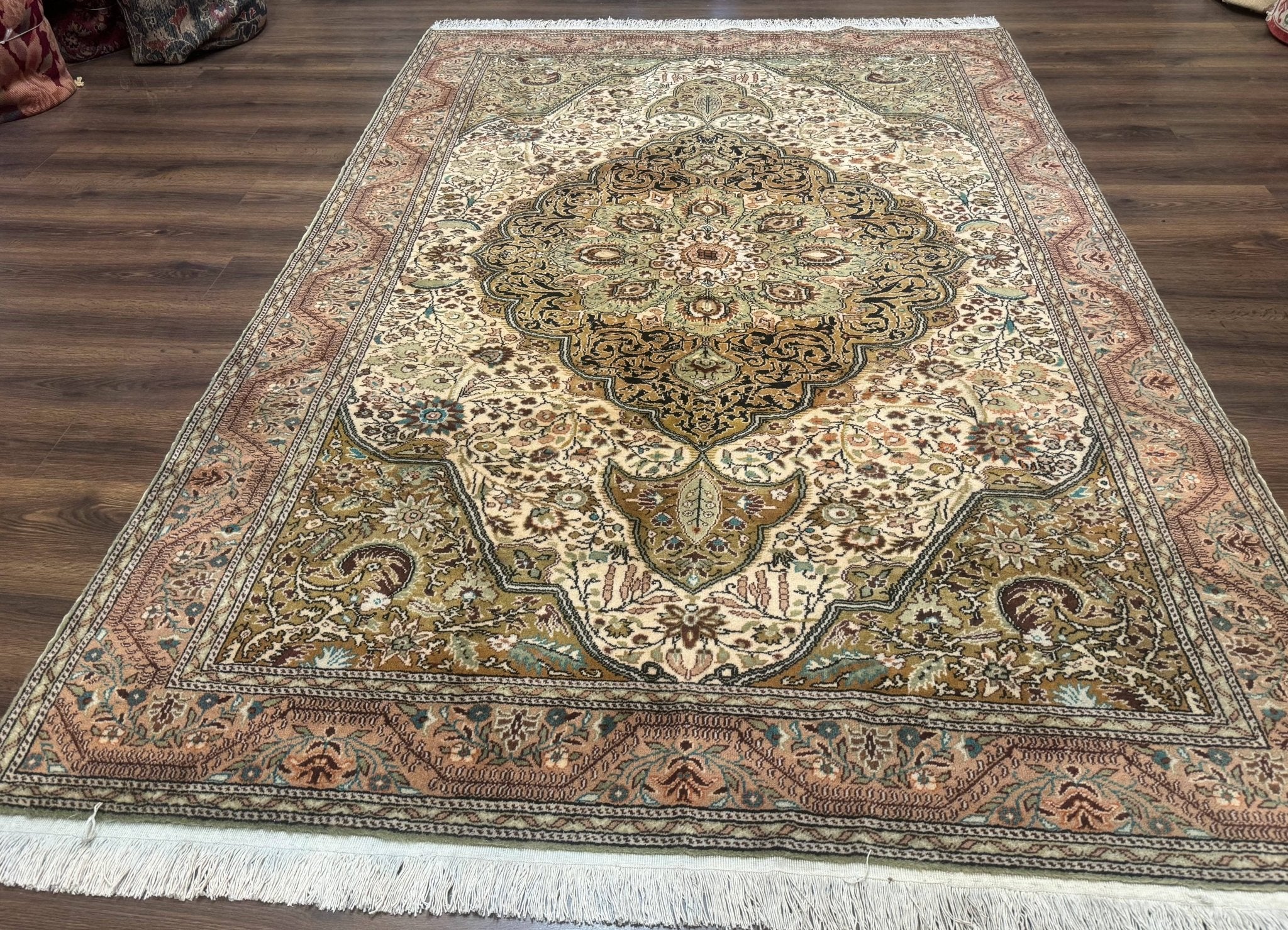 Turkish Sivas Rug 6x9, Floral Medallion, Vintage Handmade Wool Carpet - Jewel RugsShopify CollectiveHUNTEDFOX - Turkish Sivas Rug 6x9, Floral Medallion, Vintage Handmade Wool Carpet