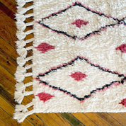 Vintage Moroccan - Inspired Shag Rug with Fringe – Cream and Pink Diamond Pattern - BlackBlack & WhitekidsHUNTEDFOX - Vintage Moroccan - Inspired Shag Rug with Fringe – Cream and Pink Diamond Pattern - BlackBlack & WhitekidsHUNTEDFOX - Vintage Moroccan - Inspired Shag Rug with Fringe – Cream and Pink Diamond Pattern