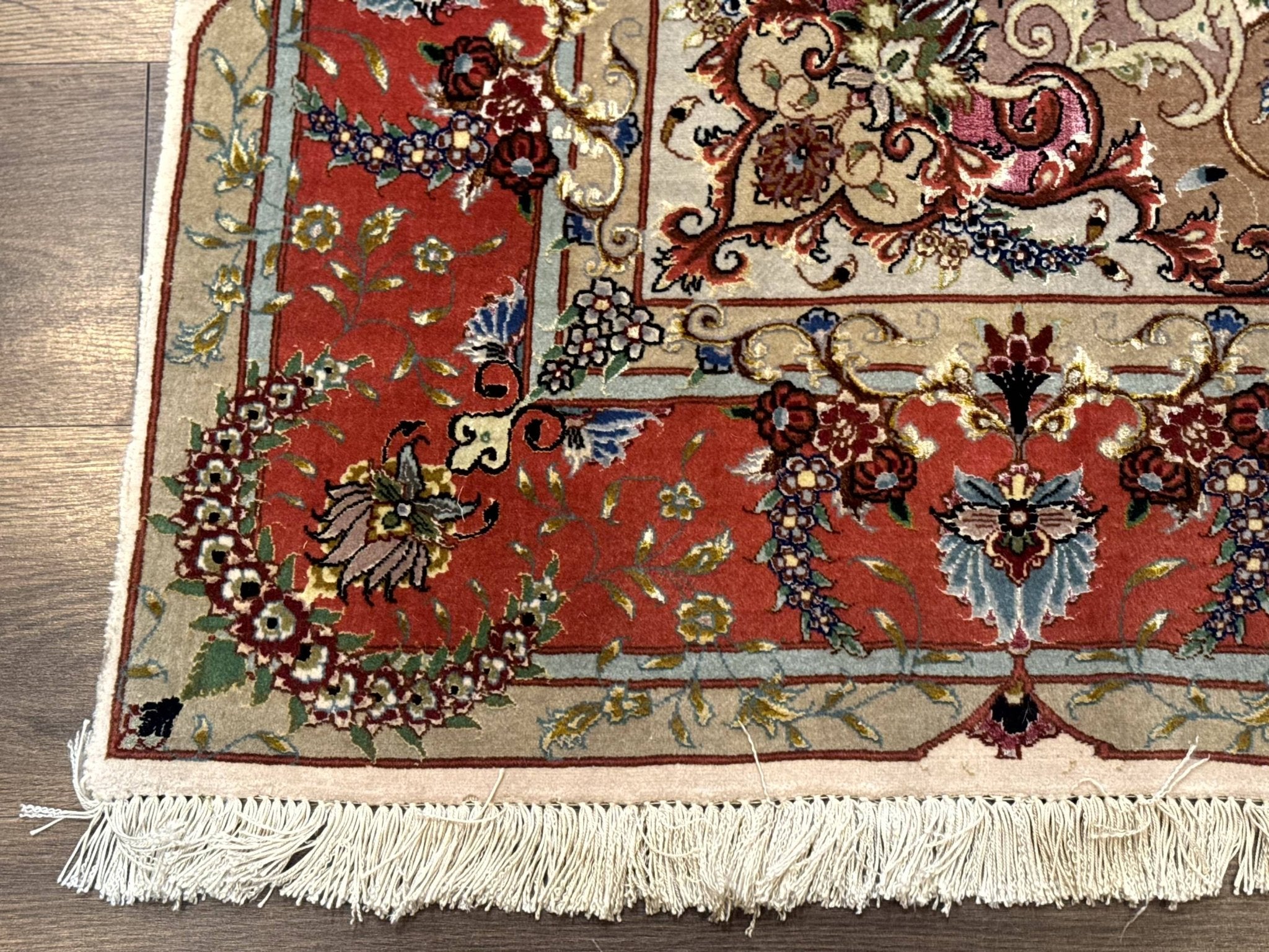Wonderful Persian Tabriz Rug 5x7, Very Fine 440 KPSI, Ivory and Coral, Rare - Jewel RugsShopify CollectiveHUNTEDFOX - Wonderful Persian Tabriz Rug 5x7, Very Fine 440 KPSI, Ivory and Coral, Rare