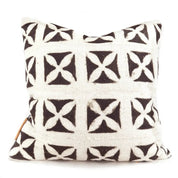 Modern Boho | Black & White Neutral Mudcloth Pillowbest decor - HUNTEDFOX