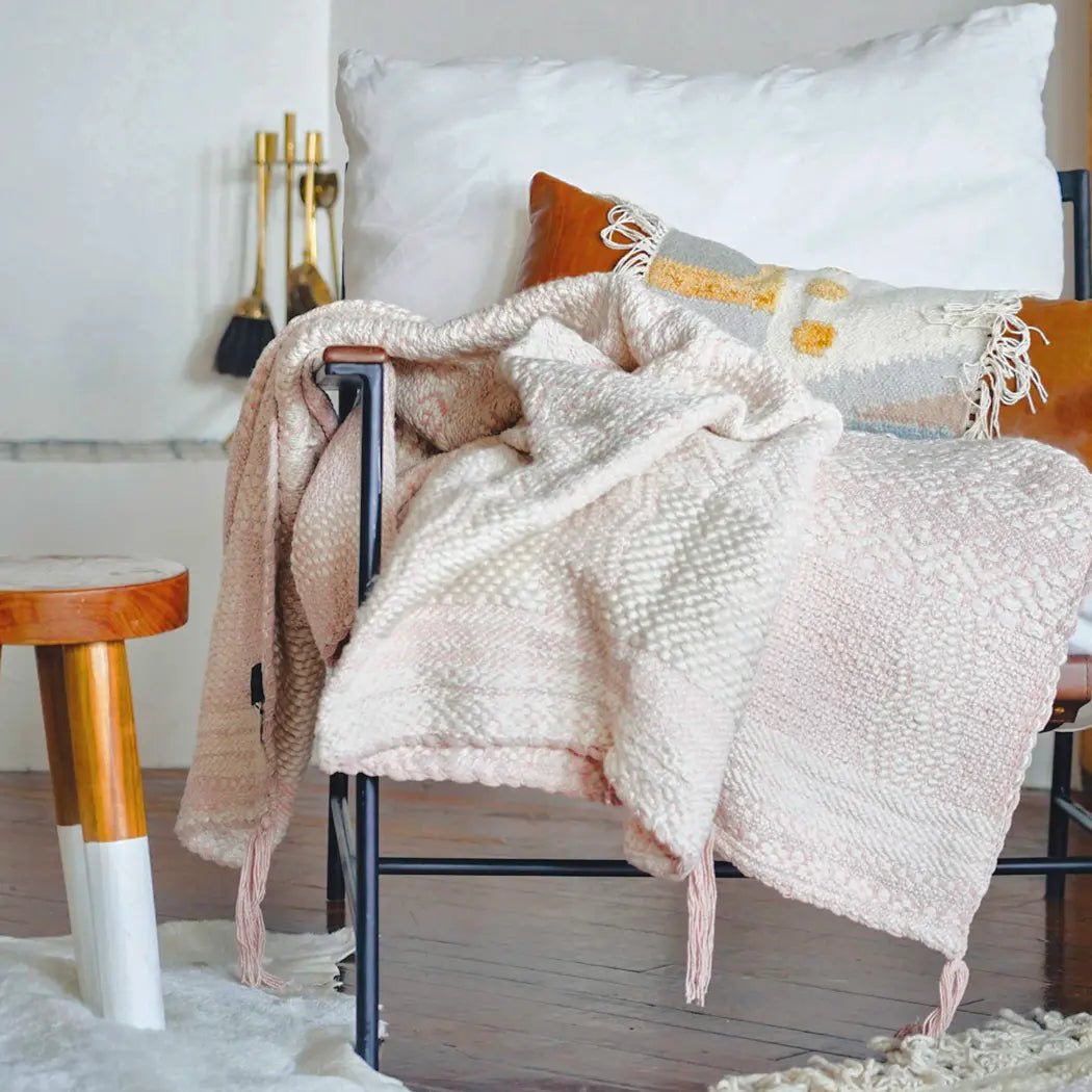 Pink and White Soft Woven Throw Blanket H U N T E D F O X
